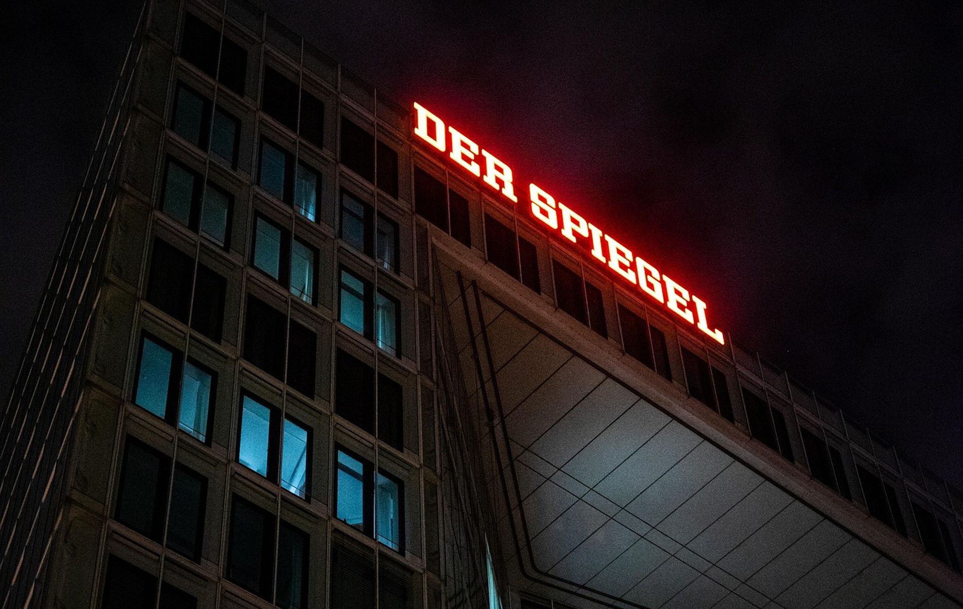 Τα ρεζιλίκια του Spiegel με το ChatGPT!
