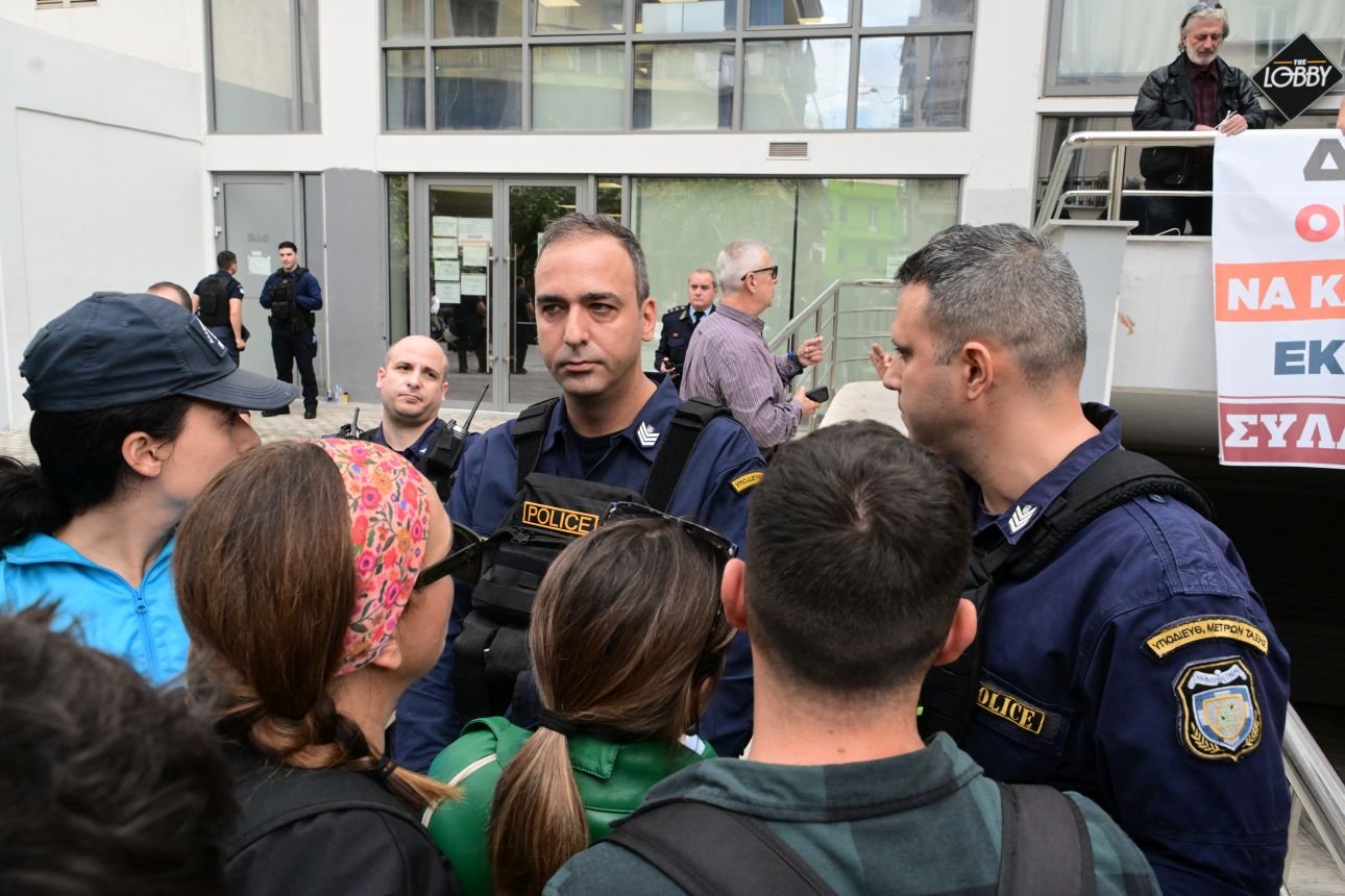 Εκπαιδευτικοί συγχωνεύσεις