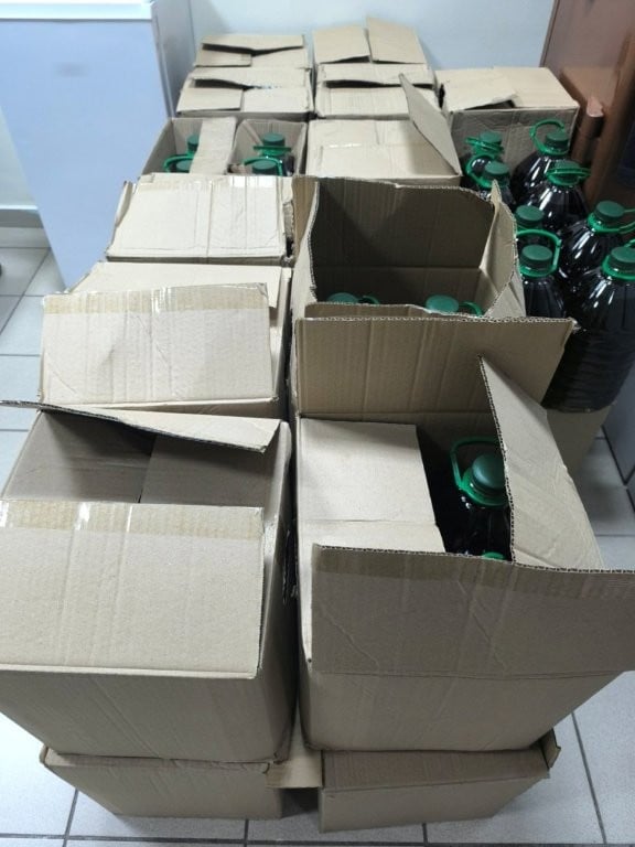 Η Ομάδα ΔΙ.ΑΣ. εντόπισε 120 δοχεία με ελαιόλαδο αμφιβόλου προέλευσης και ποιότητας