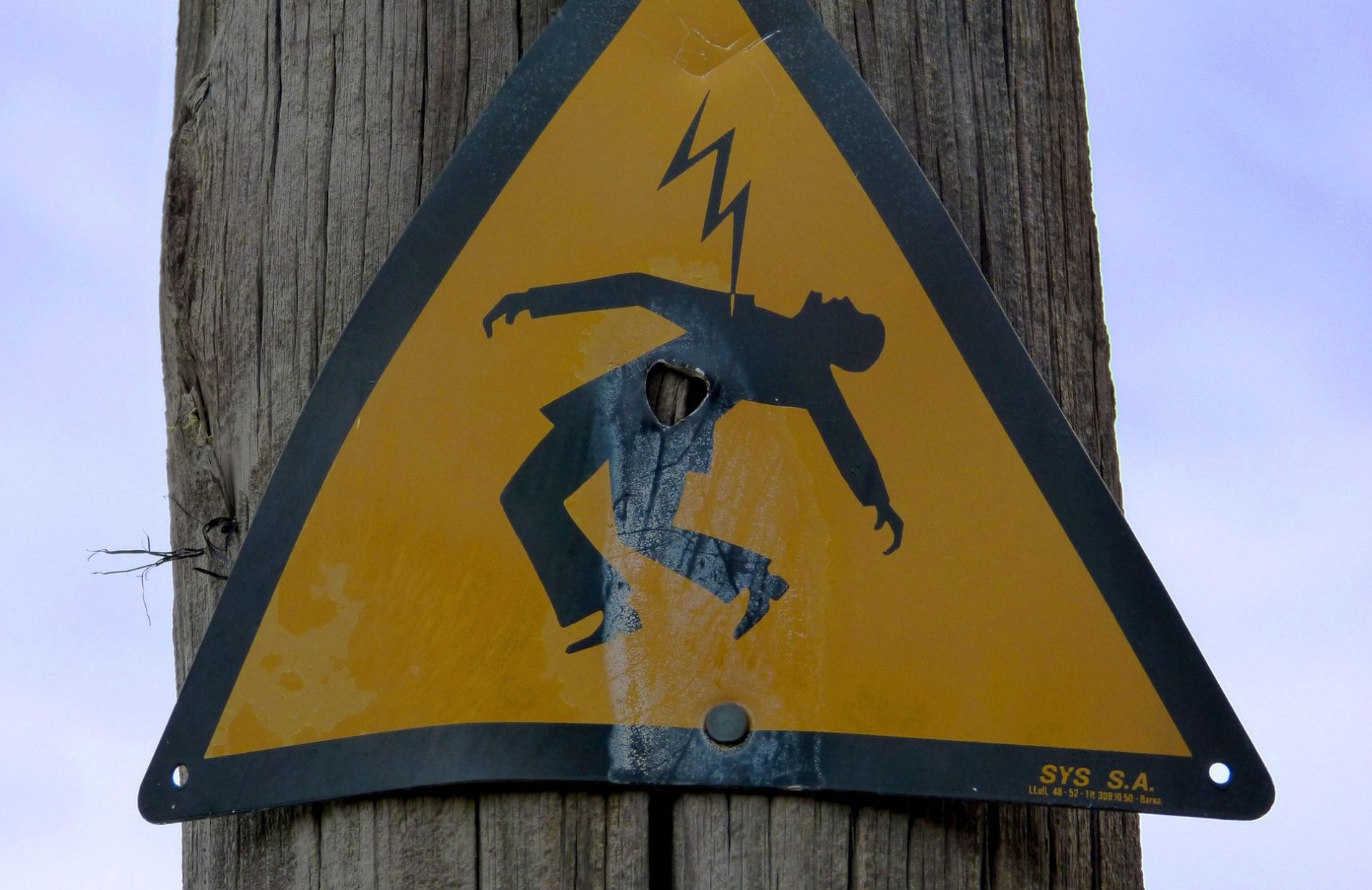 Νέο ηλεκτροσόκ στα νοικοκυριά από τις αυξήσεις στο ρεύμα