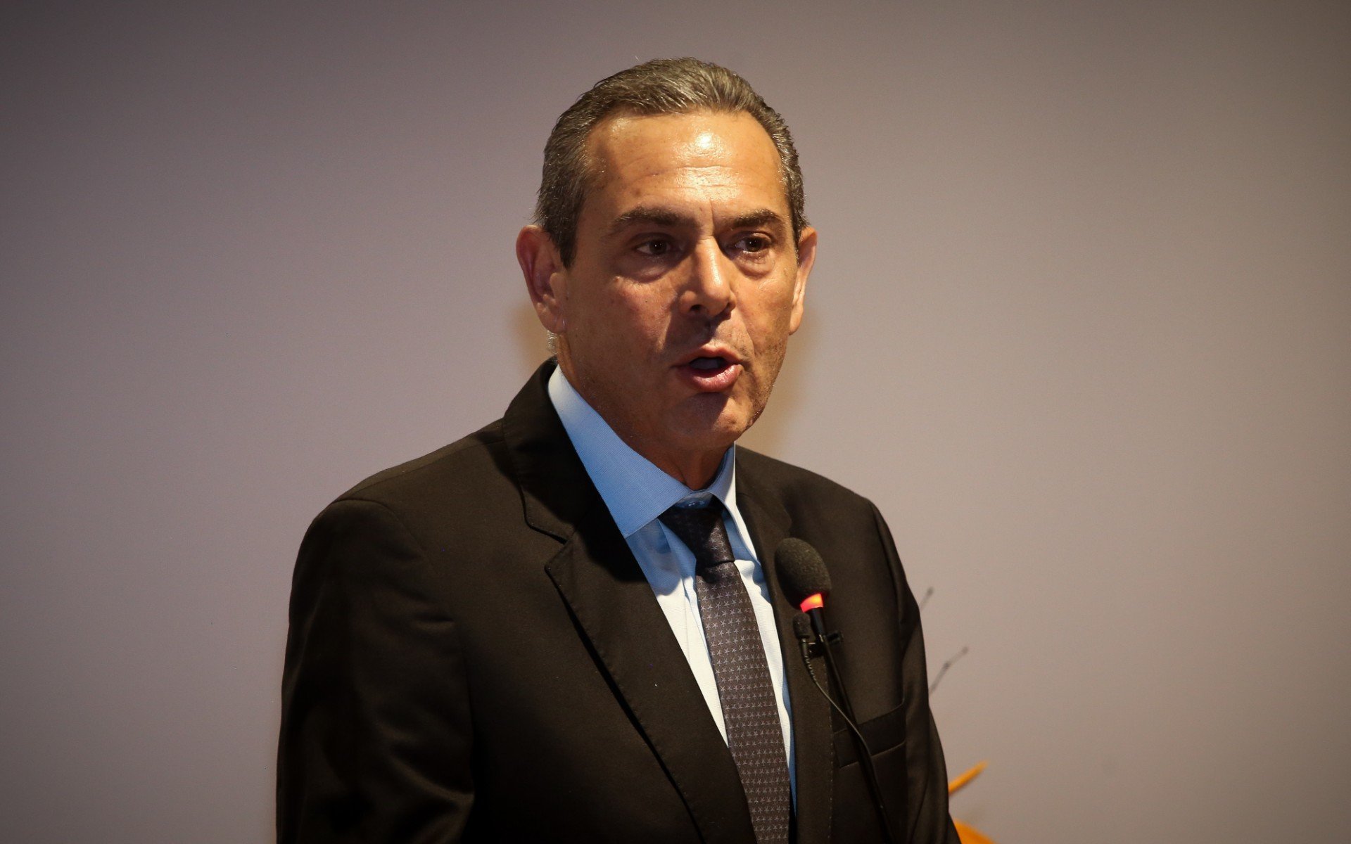 «Κεραυνοί» Καμμένου κατά Καιρίδη