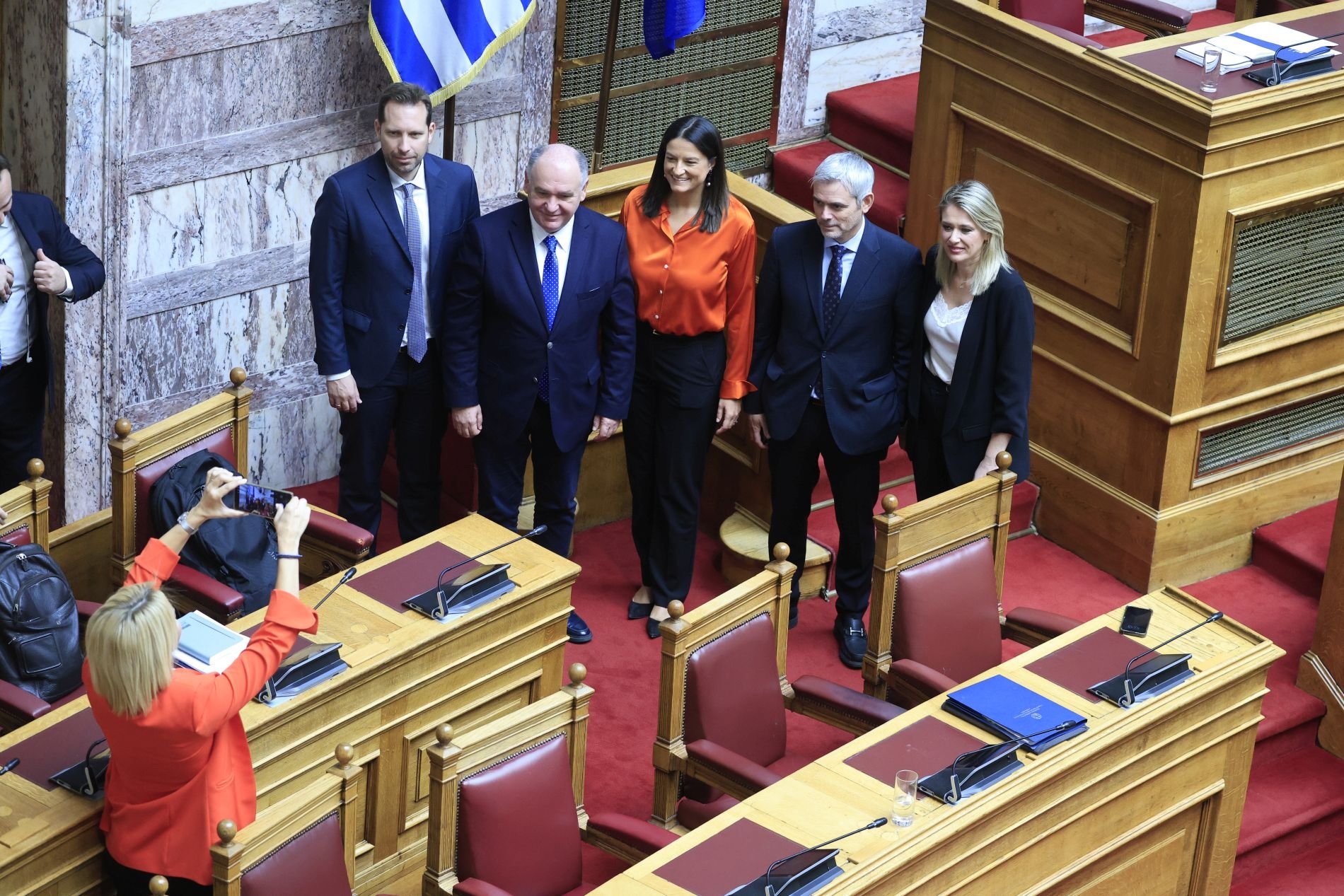 Κεραμέως, βουλή, εργασιακό