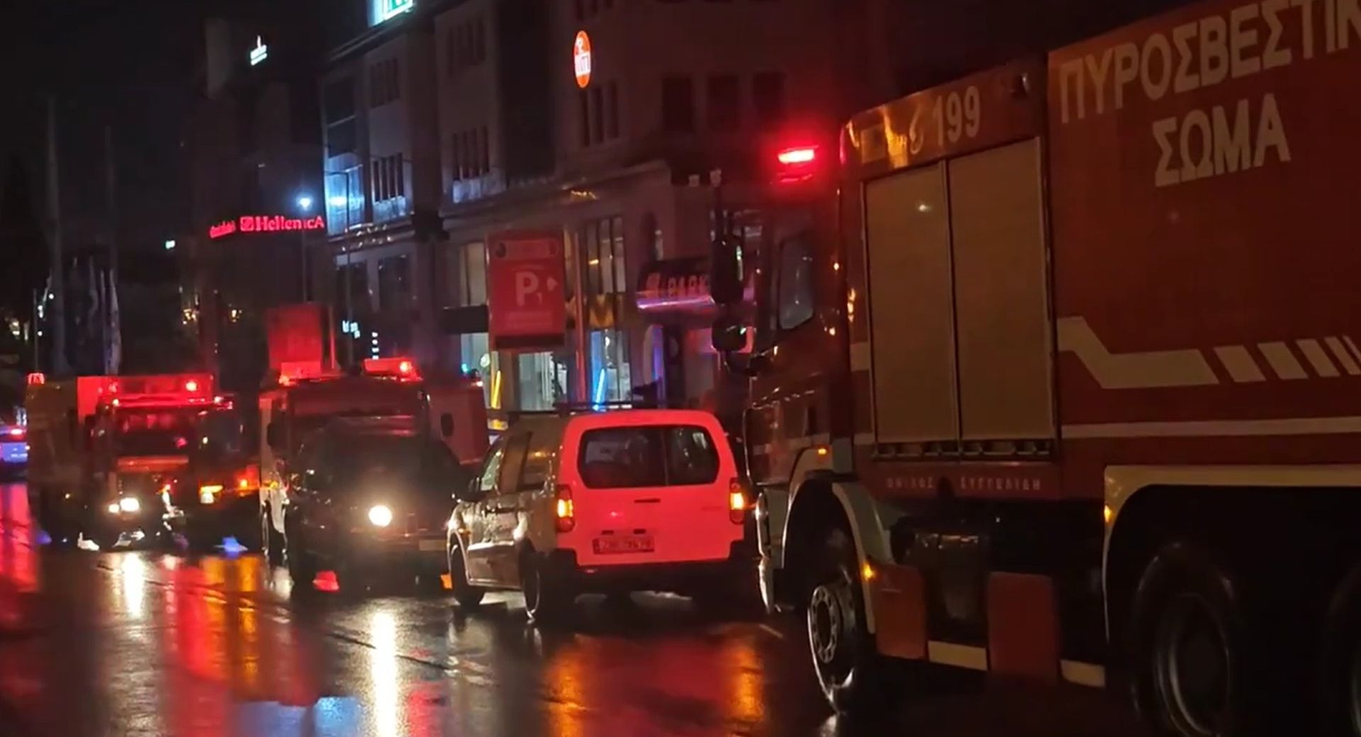 Μαρούσι: Φωτιά σε κατάστημα παιχνιδιών μετά από έκρηξη!