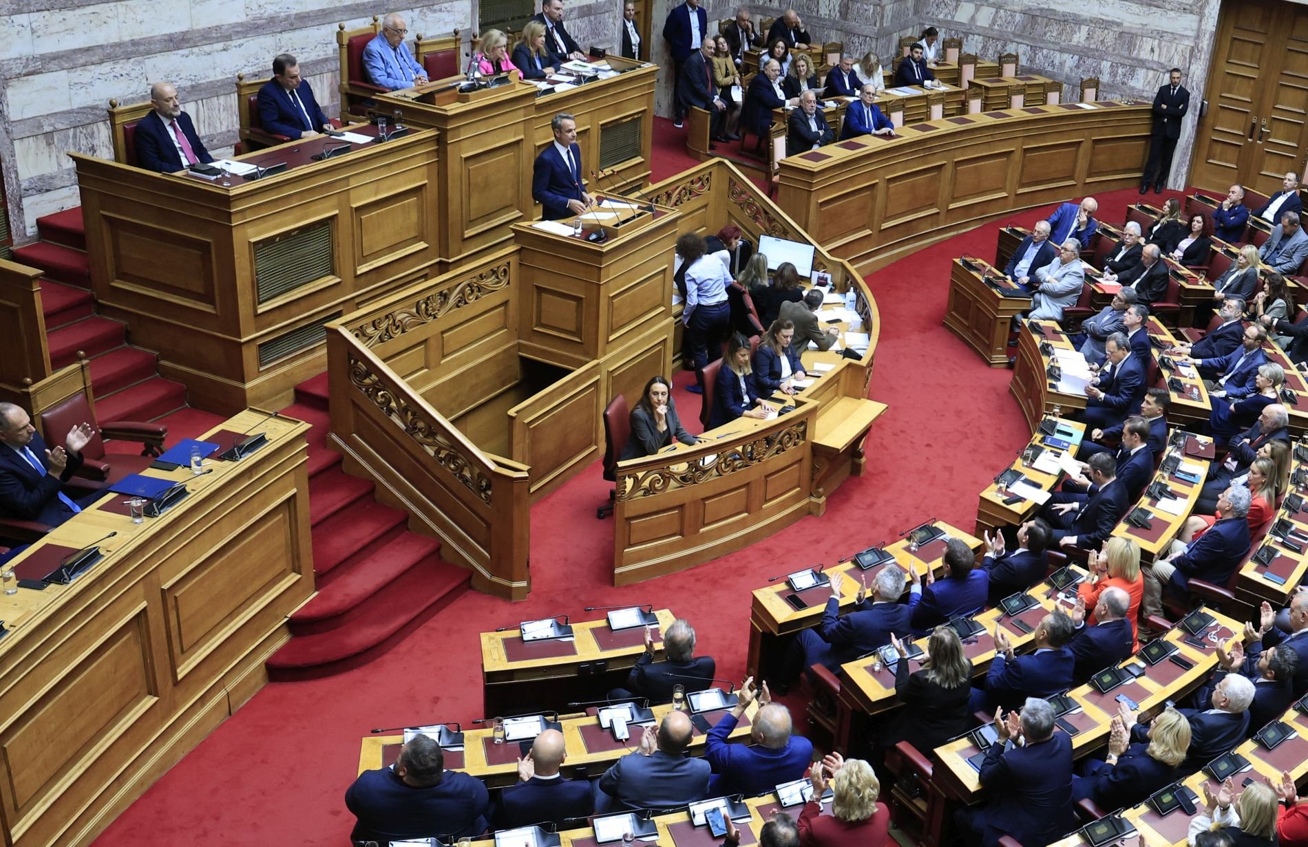 Βουλή live: Ο Κυριάκος Μητσοτάκης μιλά για την εξωτερική πολιτική της Ελλάδας