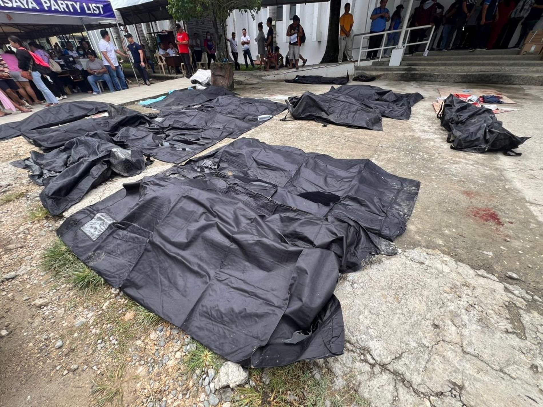 Φονικός σεισμός στις Φιλιππίνες: Τουλάχιστον 69 νεκροί από τα 6,9 ρίχτερ