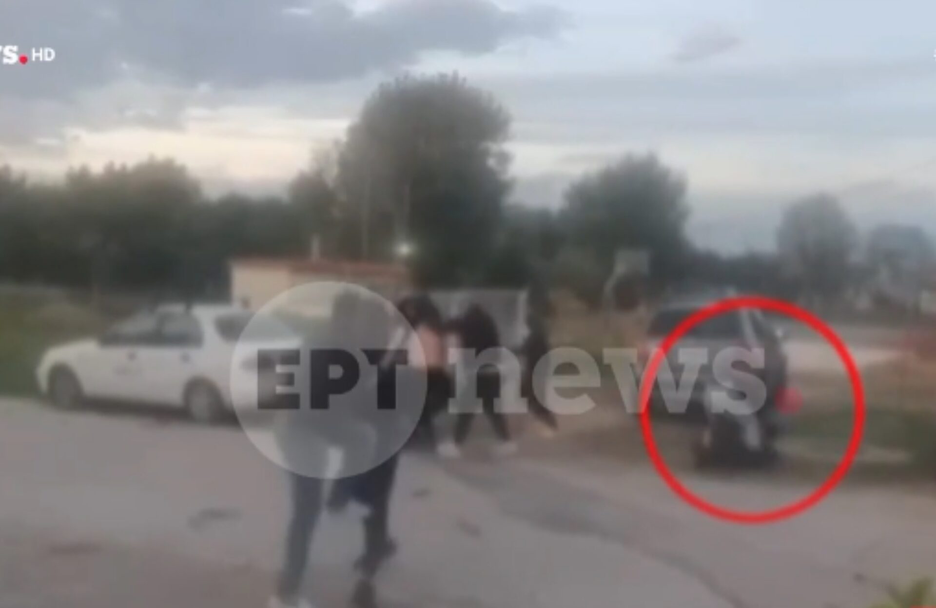 Θεσσαλονίκη: Για τα μάτια μιας γυναίκας η αιματηρή συμπλοκή στην Περαία – Δείτε βίντεο ντοκουμέντο
