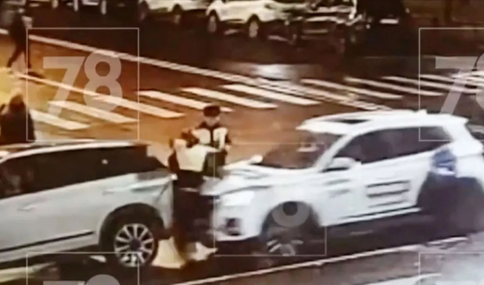 Μπέρδεψε το φρένο με το γκάζι και συνέθλιψε τροχονόμο!