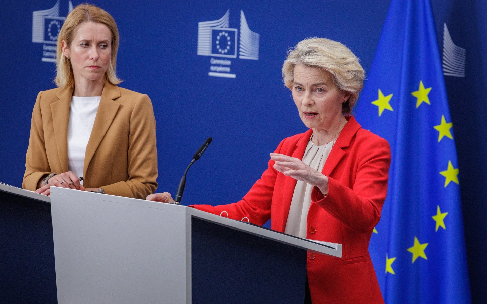 Κομισιόν σε πανικό: Ελεύθερη η έλευση Πούτιν στην ΕΕ για την συνάντηση με Τραμπ