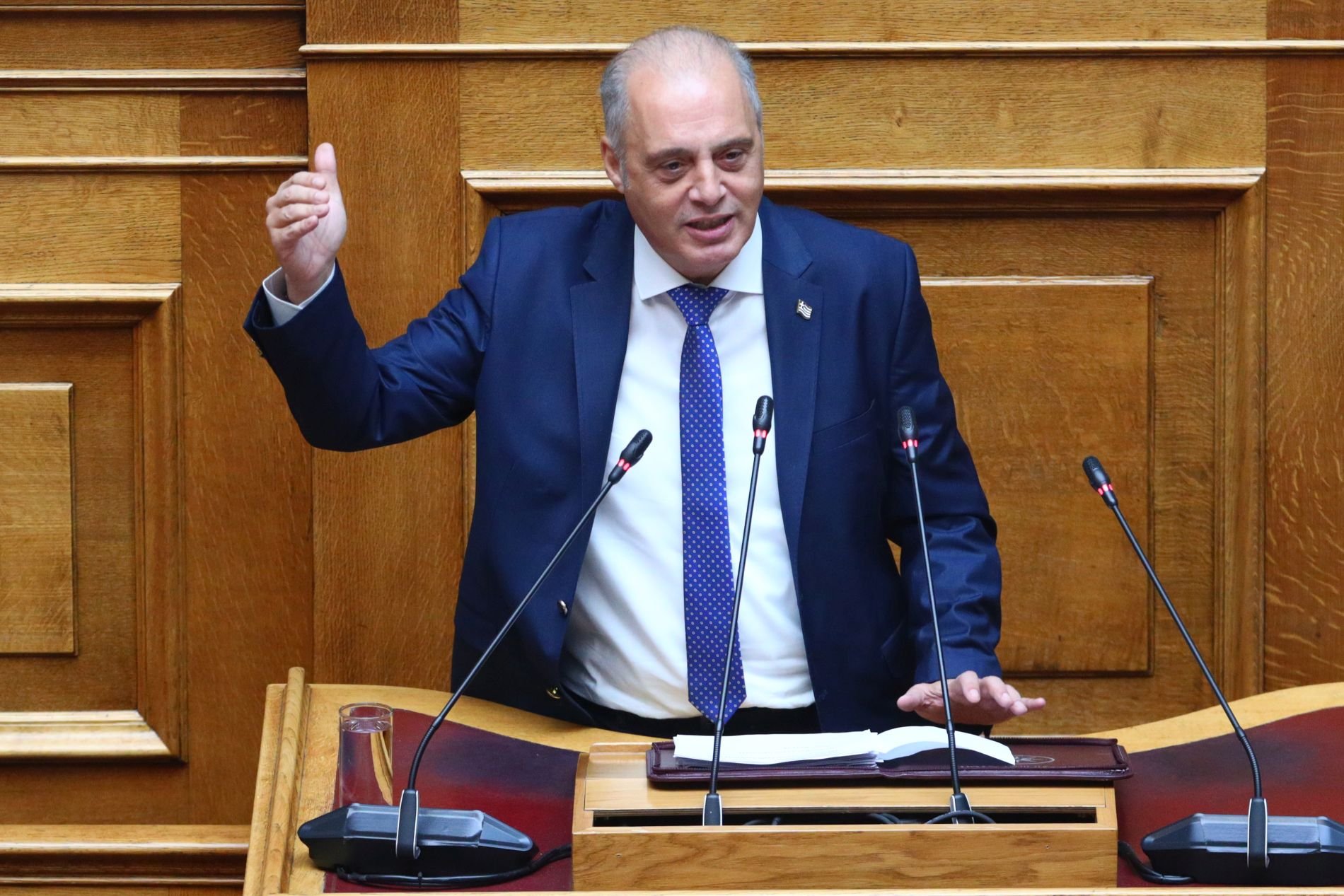 Βελόπουλος σε Γεωργιάδη: Ο Δένδιας διάδοχος αλλά θα φύγετε με ελικόπτερα! – Τι απάντησε ο Άδωνις
