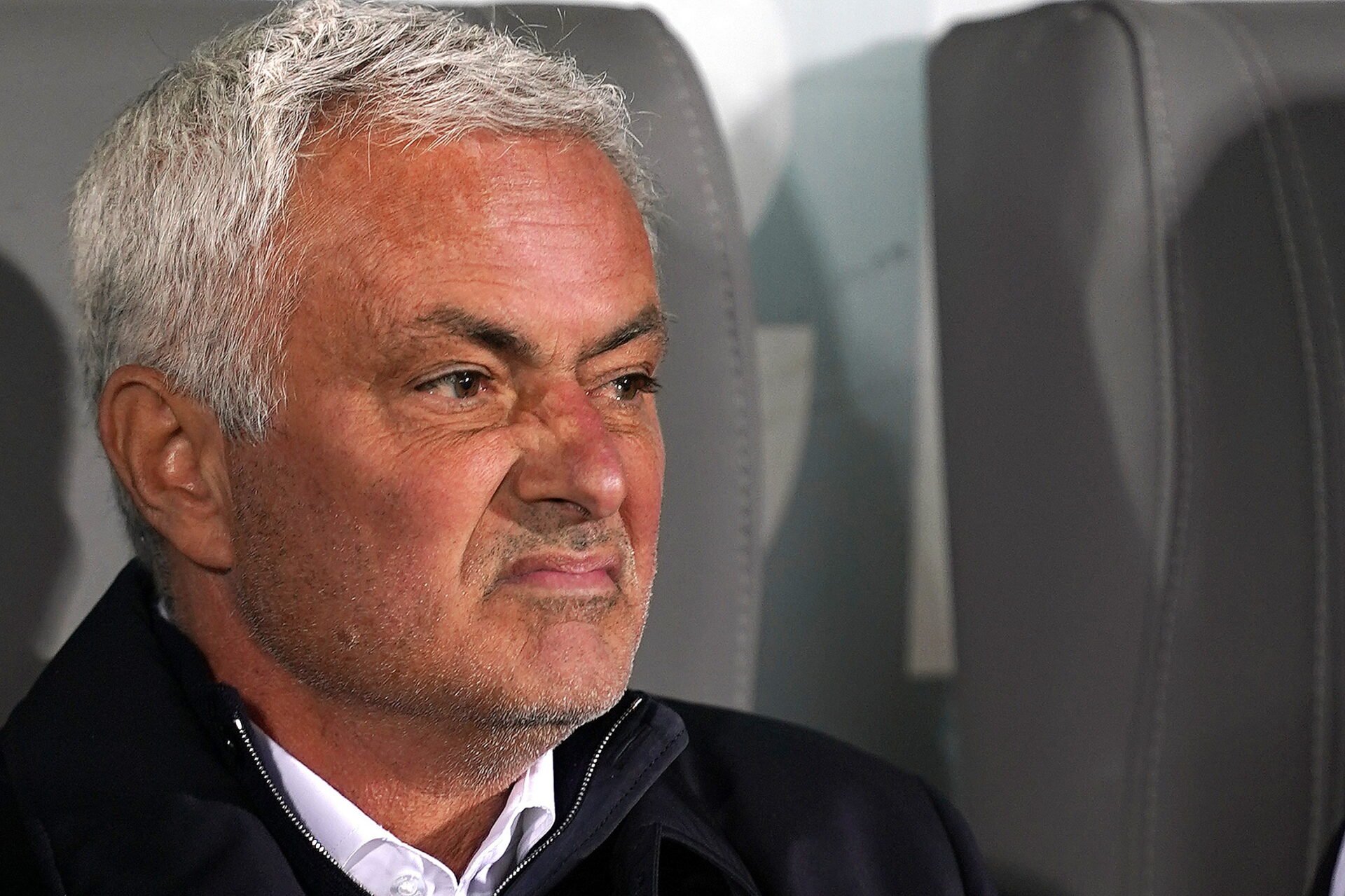 Έσταξε φαρμάκι ο Μουρίνιο για τον προπονητή της Γκιμαράες