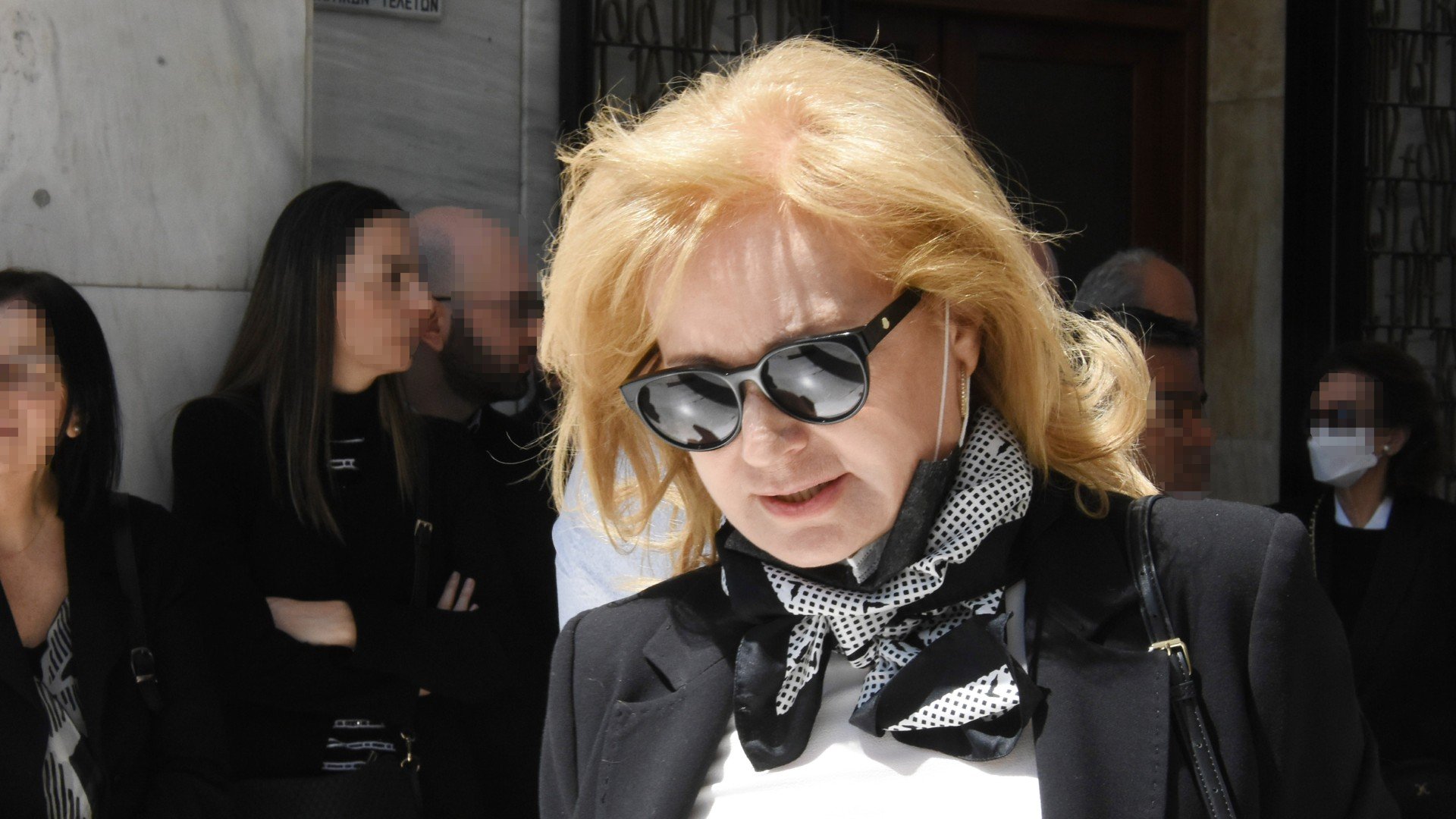 Συγκλονίζει η Αγγελική Νικολούλη: «Καληνύχτα Μανούλα»