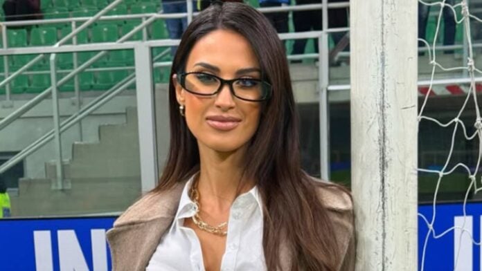 Η Ελεονόρα μαγεύει τους πάντες