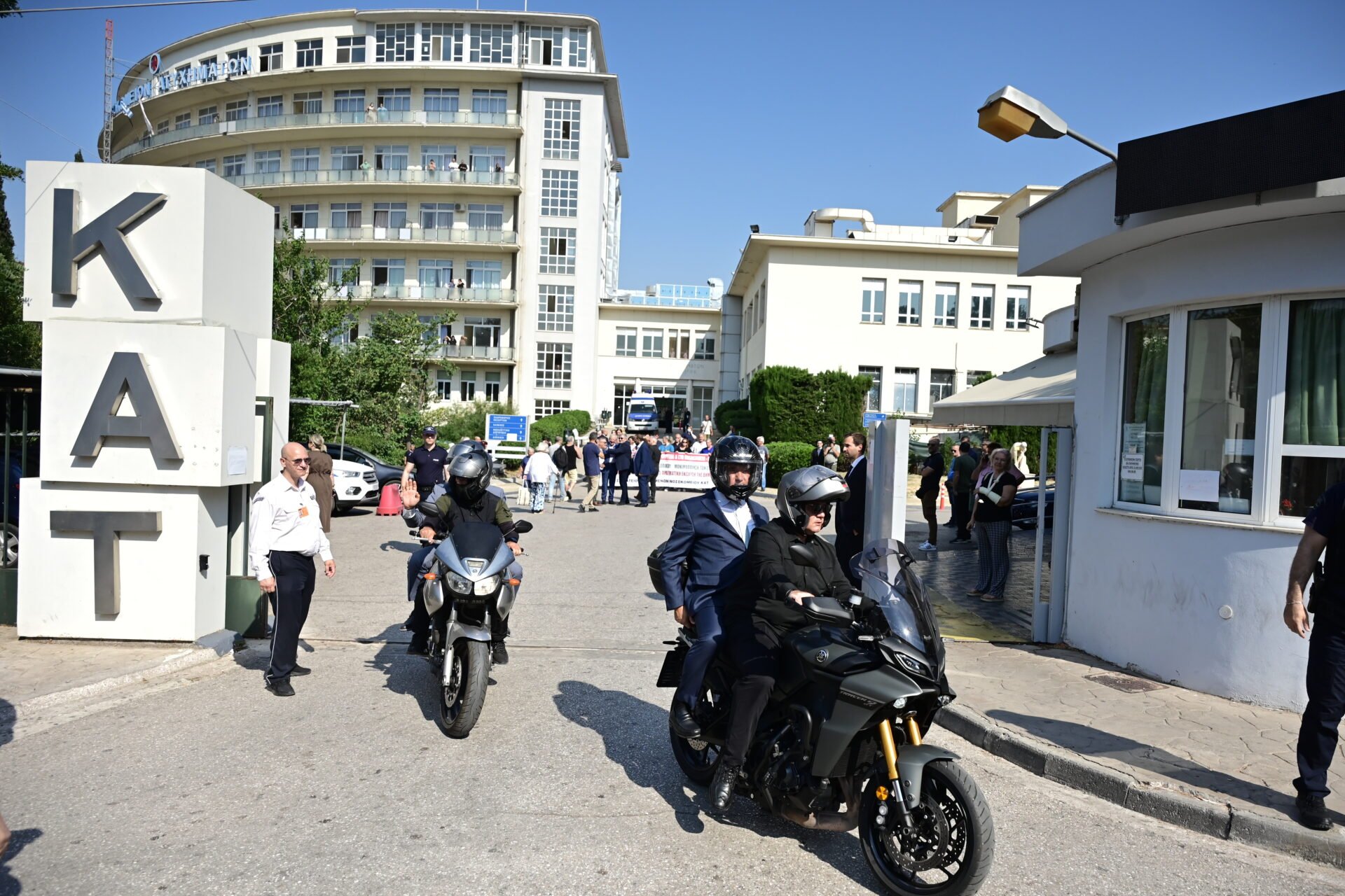 Κορωπί: Ο καβγάς κατέληξε σε εφιάλτη – Παρέσυρε τη 41χρονη με το ΙΧ