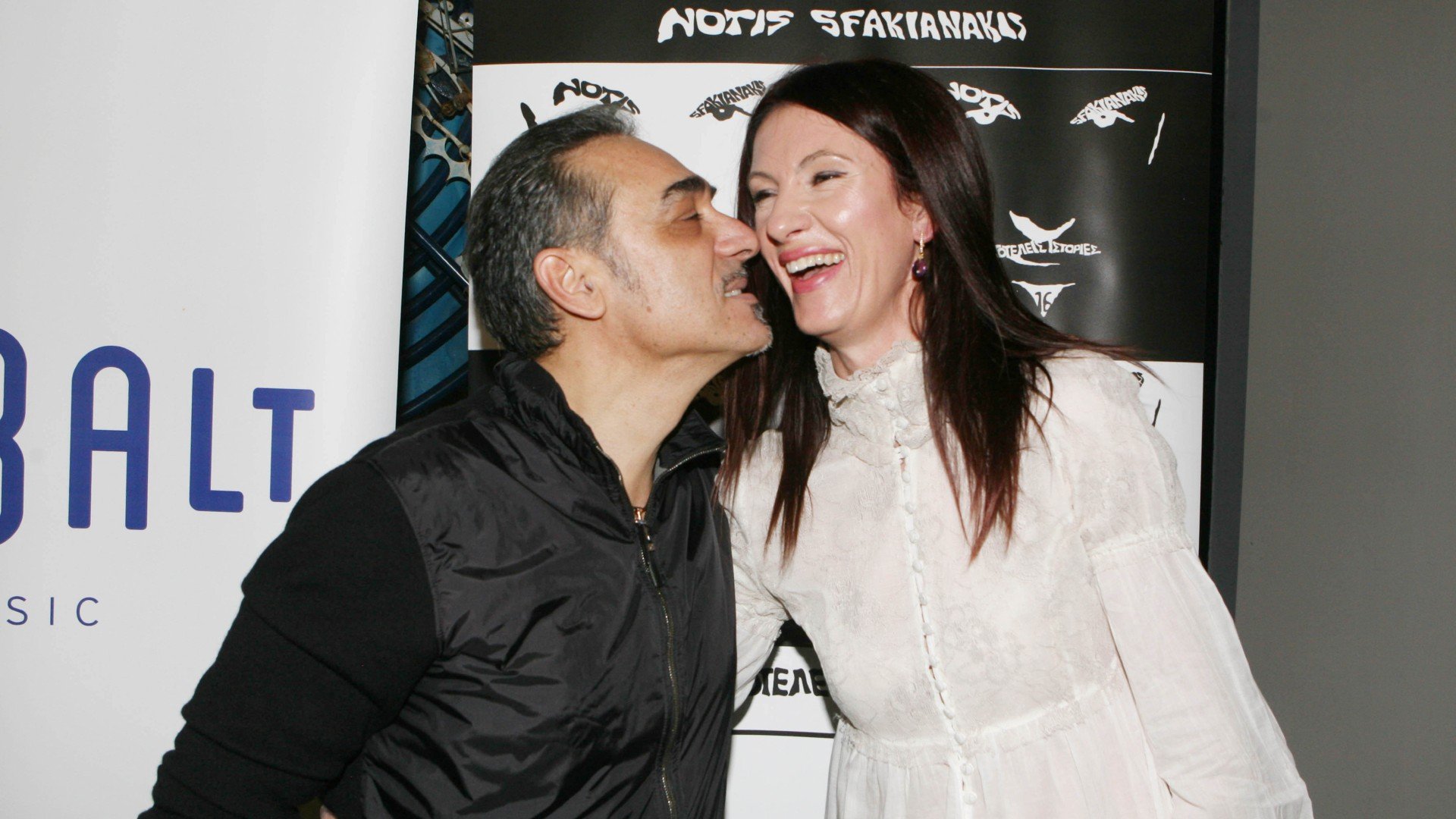 Πέθανε η γυναίκα του Νότη Σφακιανάκη ανήμερα των γενεθλίων του