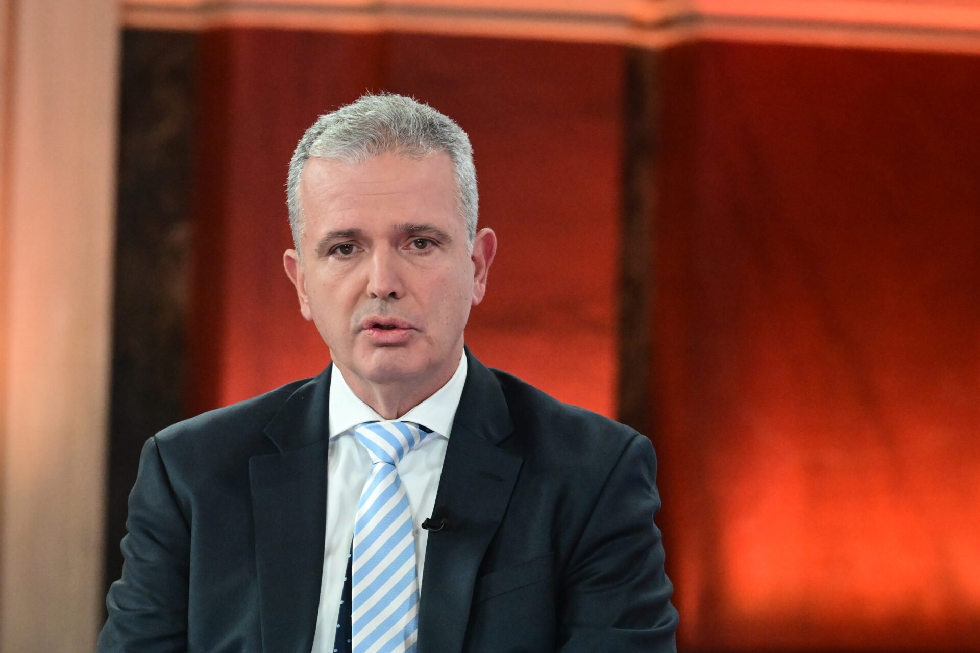 Σπρώχνουν στην έξοδο τον Σκλήκα των ΕΛΤΑ