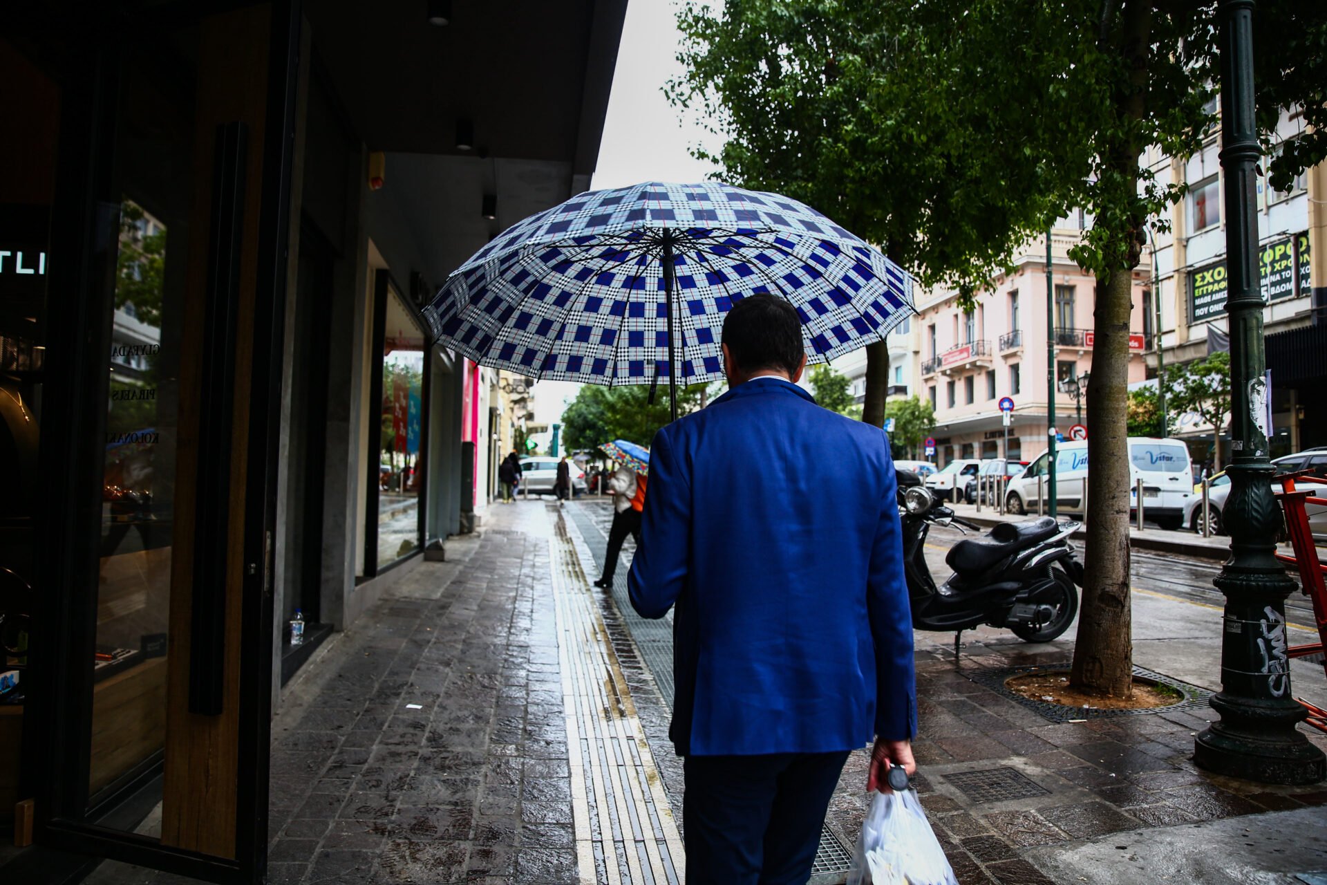 Νέα επιδείνωση του καιρού με βροχές και καταιγίδες – Τι θα γίνει στην Αττική