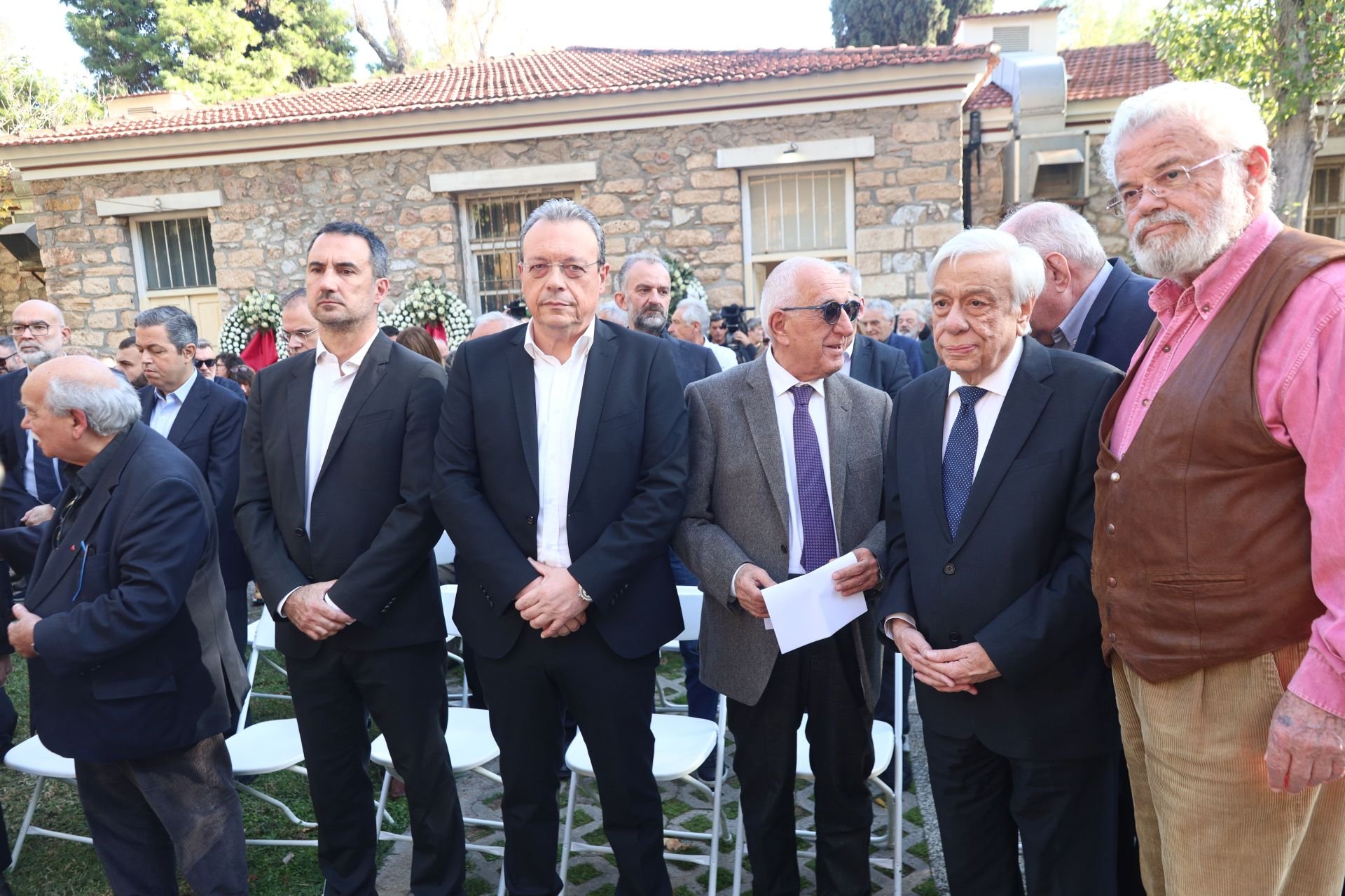 Φλαμπουράρης