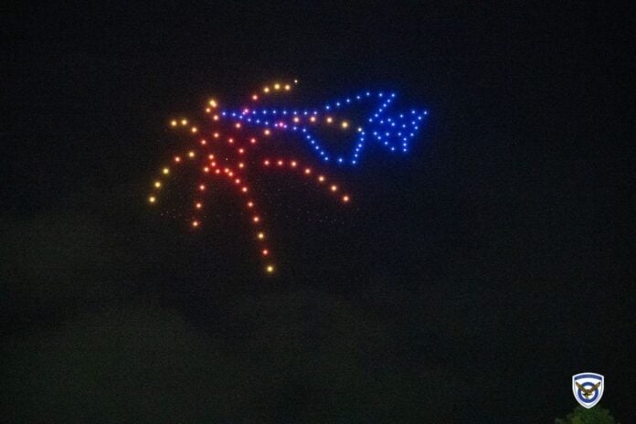 Κατάρριψη τουρκικού μαχητικού πάνω από την Αθήνα Drone Show, κατάρριψη μαχητικού