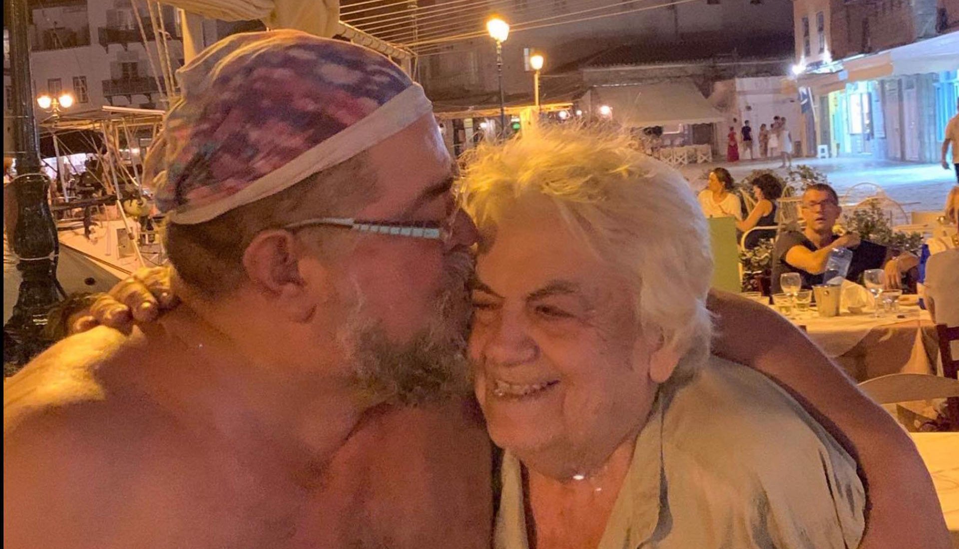 Βαρύ πένθος για τον Σταμάτη Κραουνάκη: Το συγκινητικό αντίο στη μητέρα του