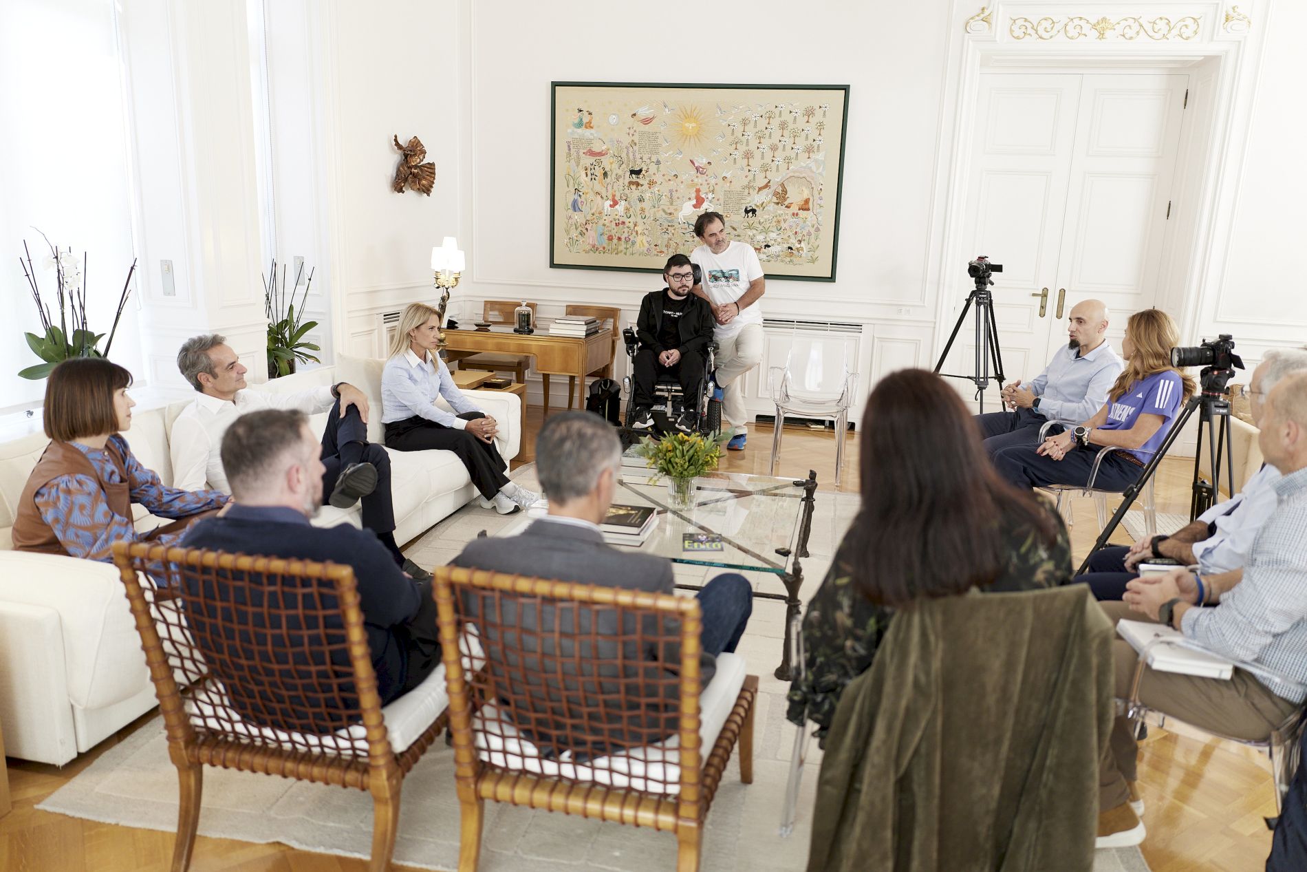 Μητσοτάκης, δρομική κοινότητα