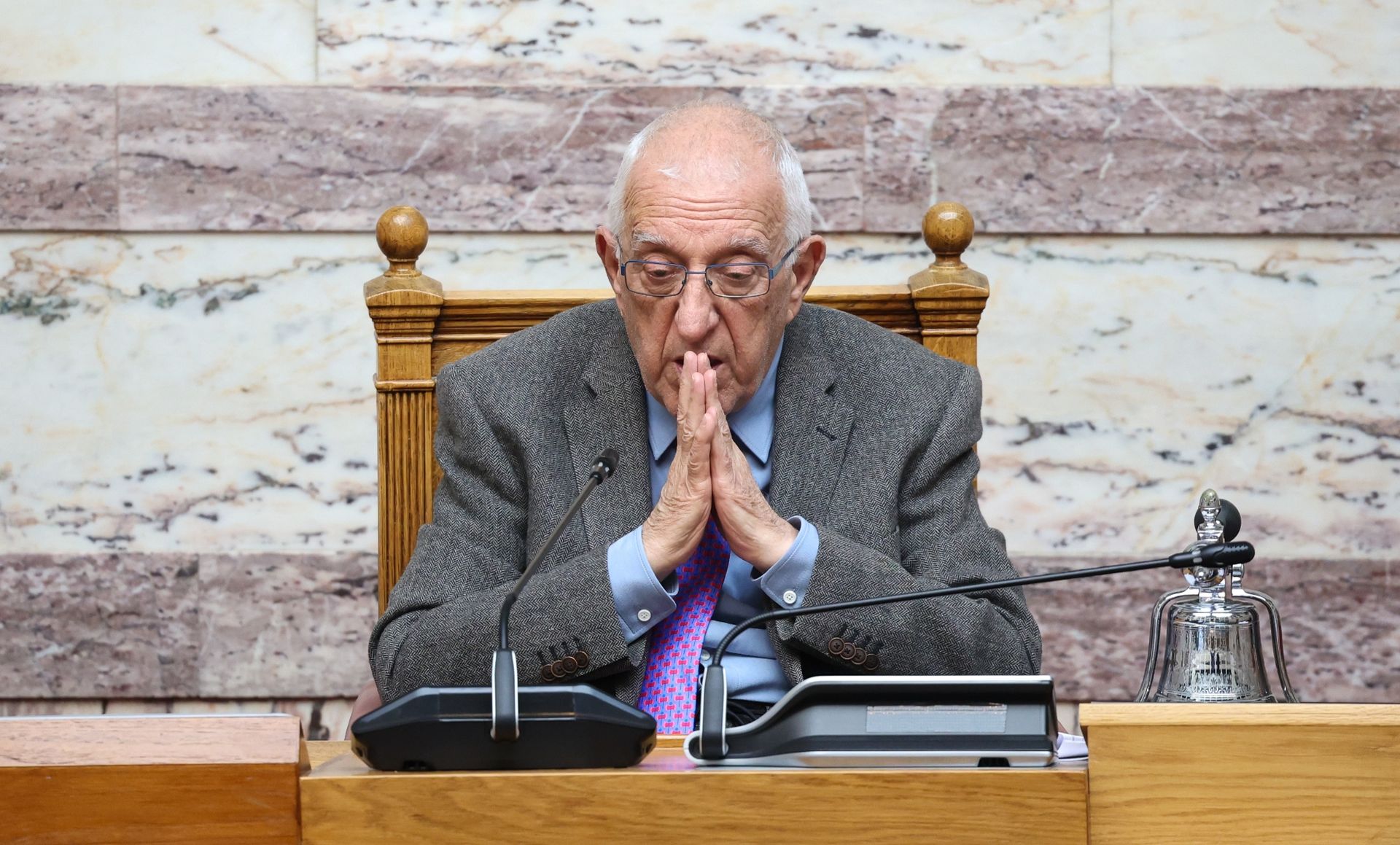 Κακλαμάνης για ΕΛΤΑ: «Παρέλασαν 30 βουλευτές έξαλλοι στο γραφείο μου»