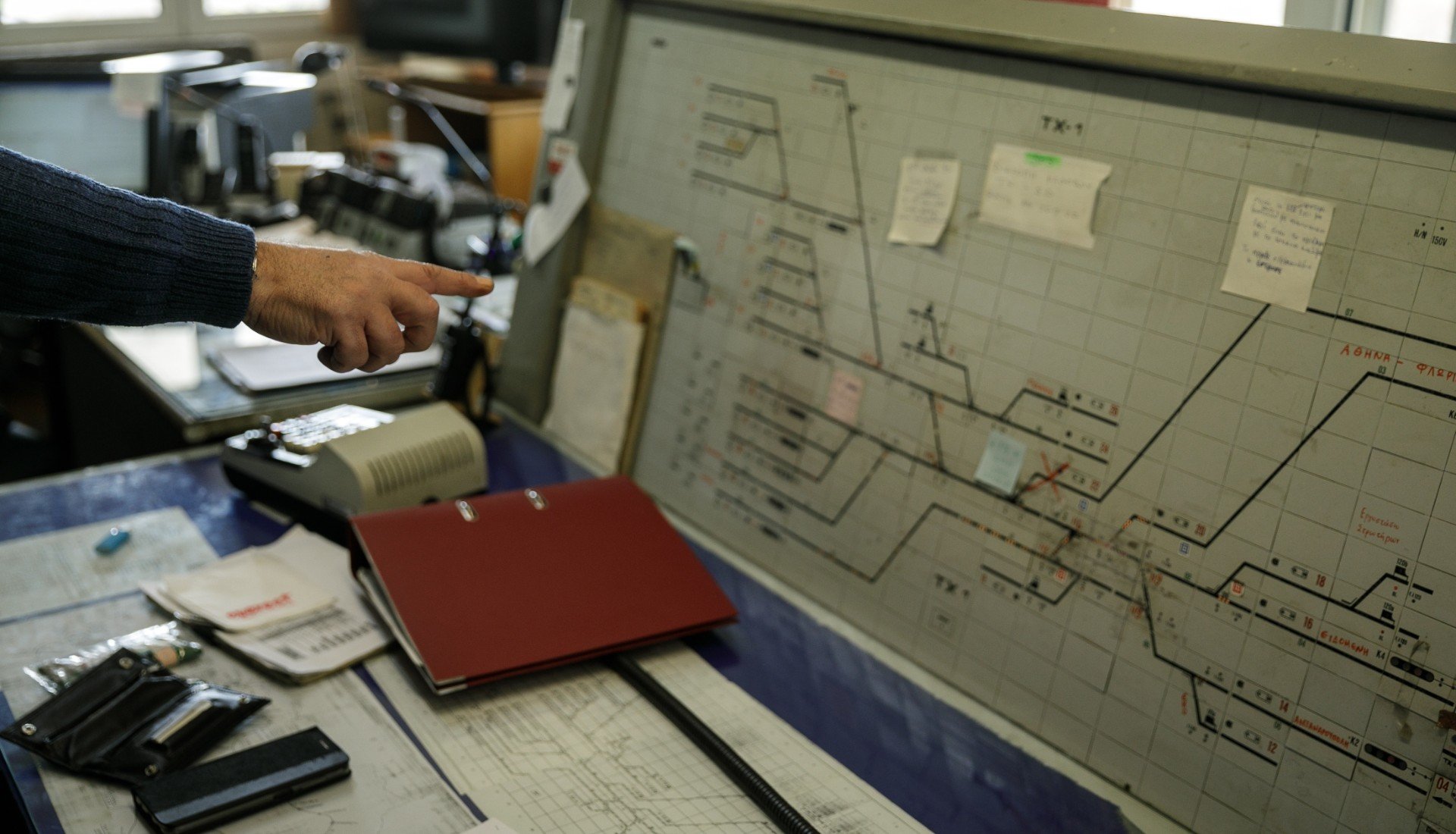 Παρ’ ολίγον νέα Τέμπη – Ο σταθμάρχης δηλώνει: «Έγινε λάθος στο σύστημα»