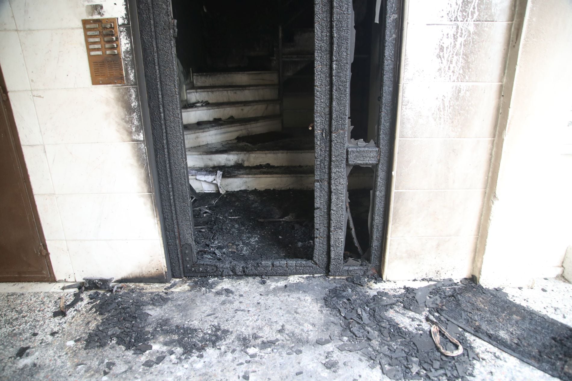 Έκρηξη, γκαζάκια, πολυκατοικία