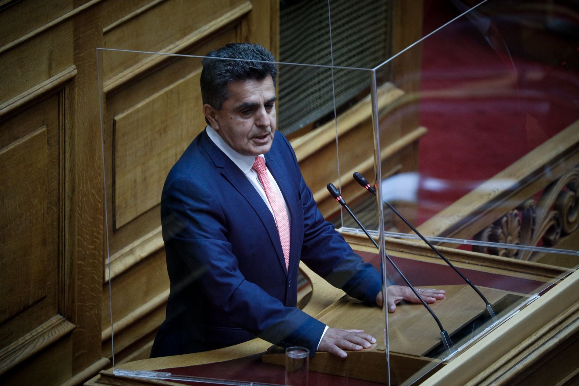 Τζηκαλάγιας, Βουλή, δόση