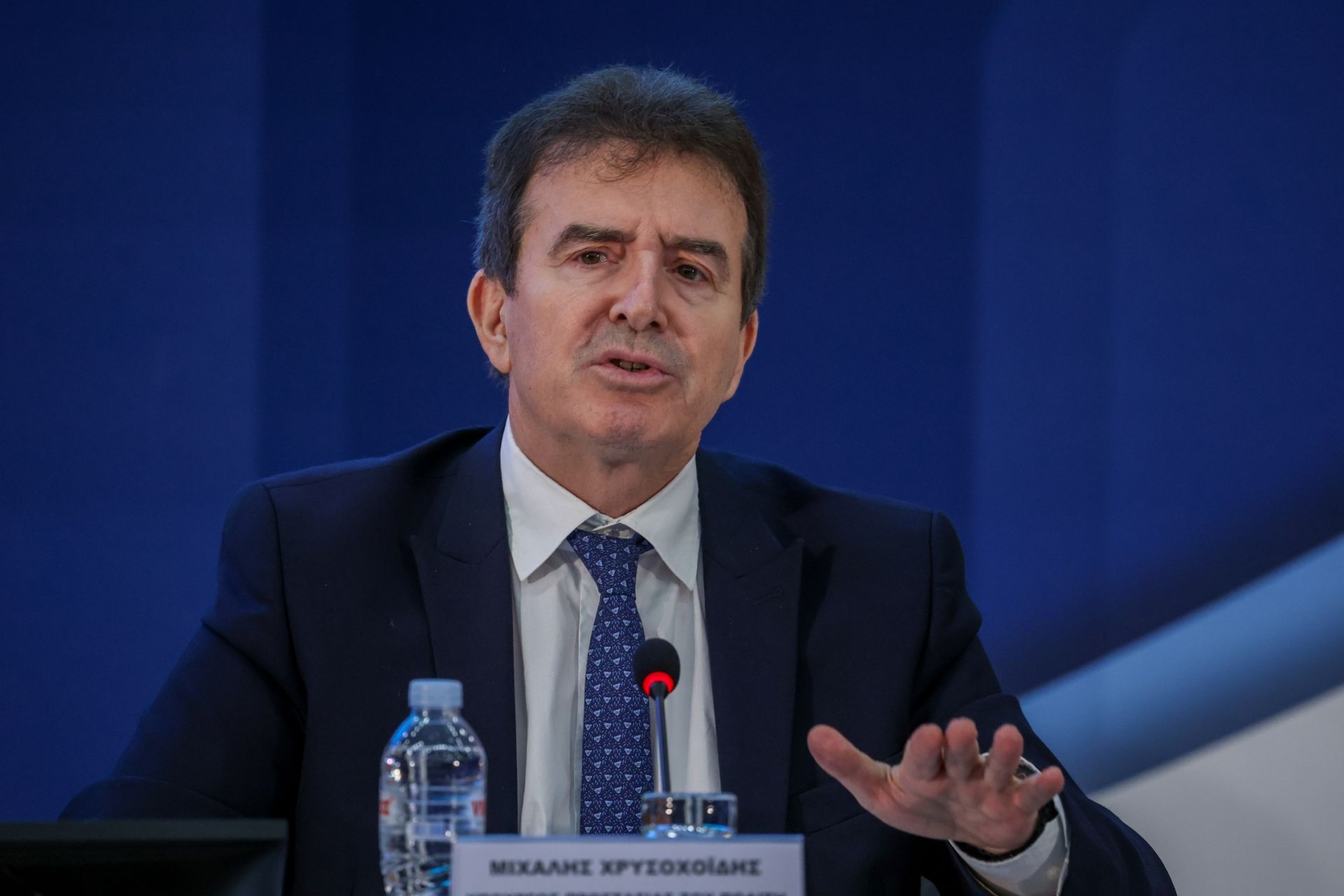 Ο Χρυσοχοΐδης στο Ηράκλειο — Αυστηρότερο πλαίσιο για την οπλοκατοχή μετά το μακελειό στα Βορίζια