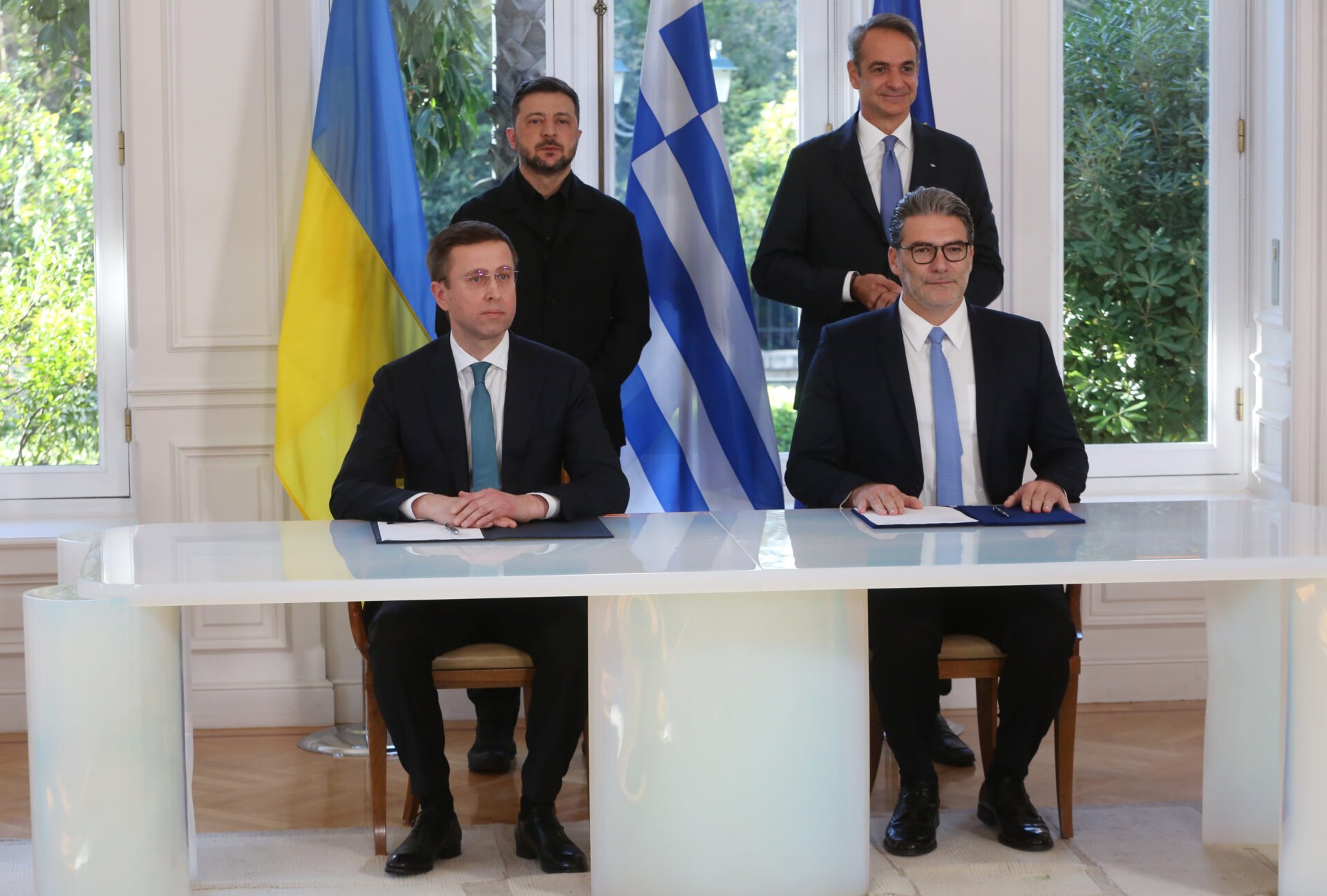 Ο Κάθετος Διάδρομος Ελλάδας–Βουλγαρίας–Ρουμανίας–Μολδαβίας–Ουκρανίας αποτελεί πλέον τη βασική γραμμή τροφοδοσίας της Ουκρανίας ενόψει του δύσκολου χειμώνα, καθώς το Κίεβο αναζητά εναλλακτικές πηγές μετά τις μεγάλες καταστροφές στο ενεργειακό του σύστημα λόγω του πολέμου.