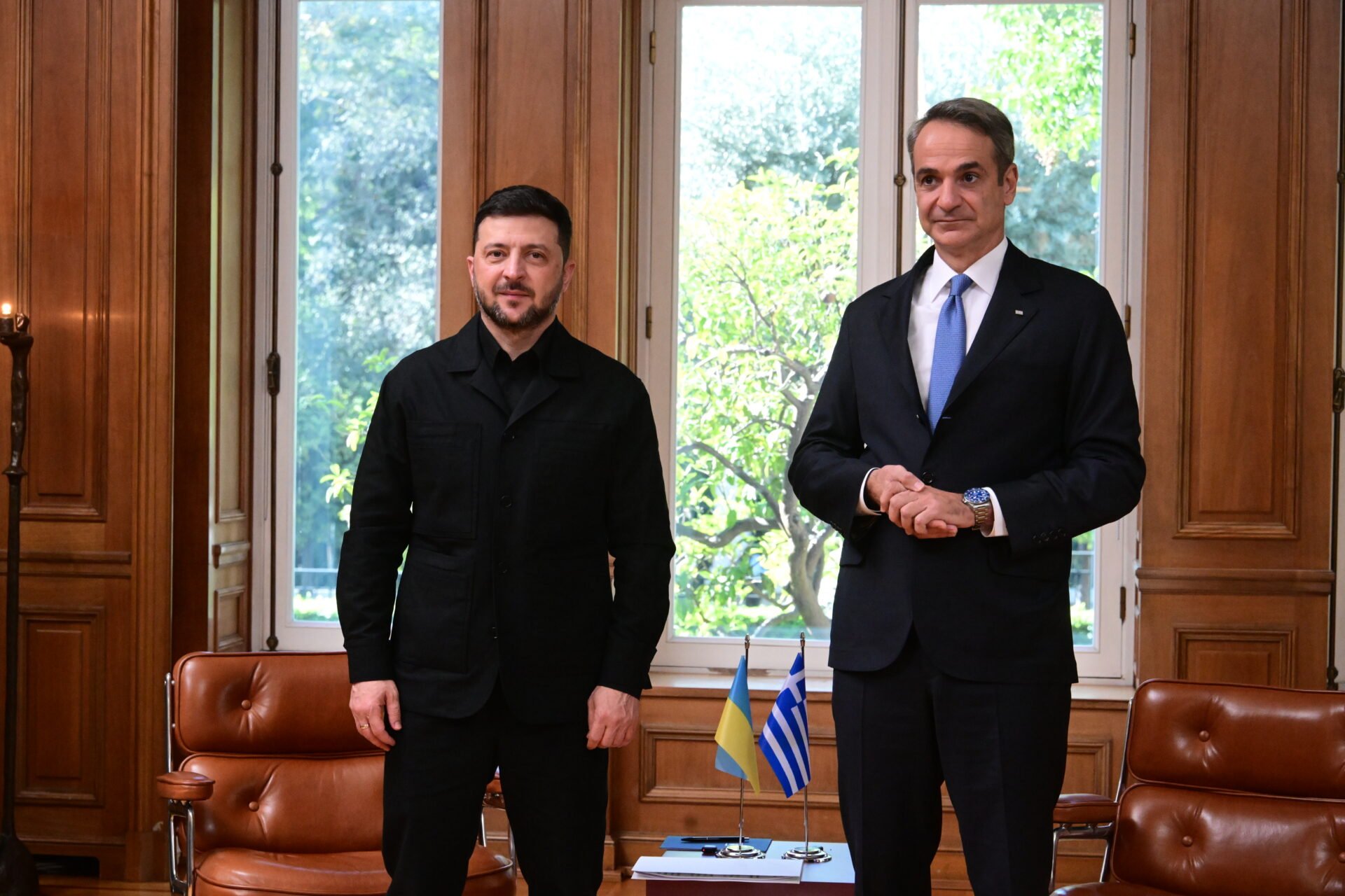 Μητσοτάκης-Ζελένσκι στο Μαξίμου υπό την εποπτεία της Κίμπερλι