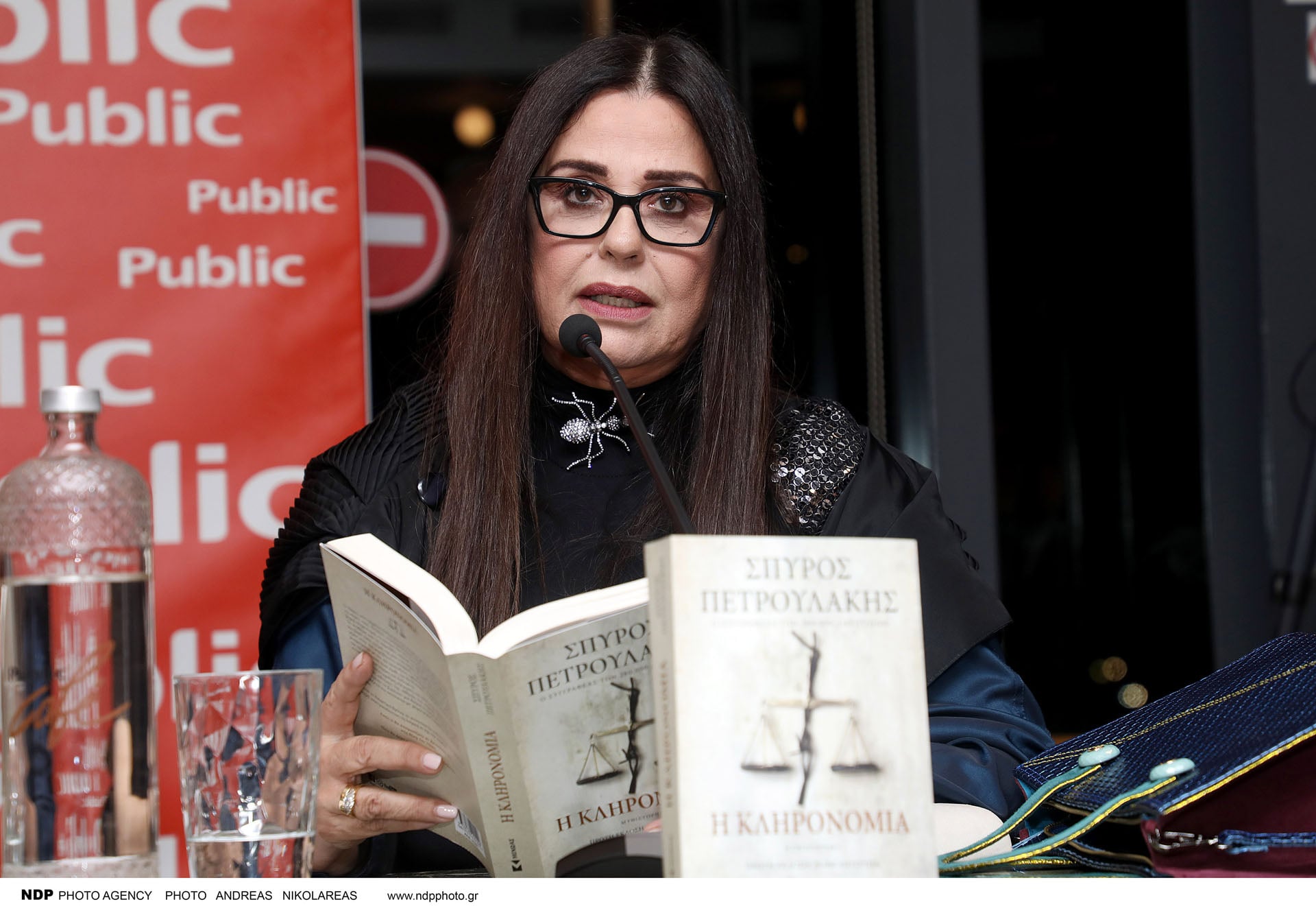 Η Μαρία Τζομπανάκη αποκάλυψε για τον σύζυγό της: «Έχουμε να συναντηθούμε δύο μήνες»