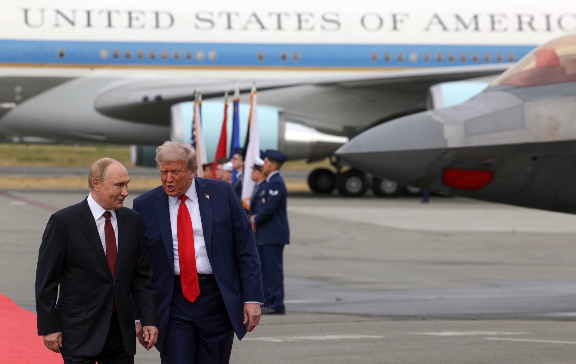 Ουκρανικό: Ο Τραμπ τα είπε με τον Πούτιν πριν την κρίσιμη συνάντηση με τον Ζελένσκι