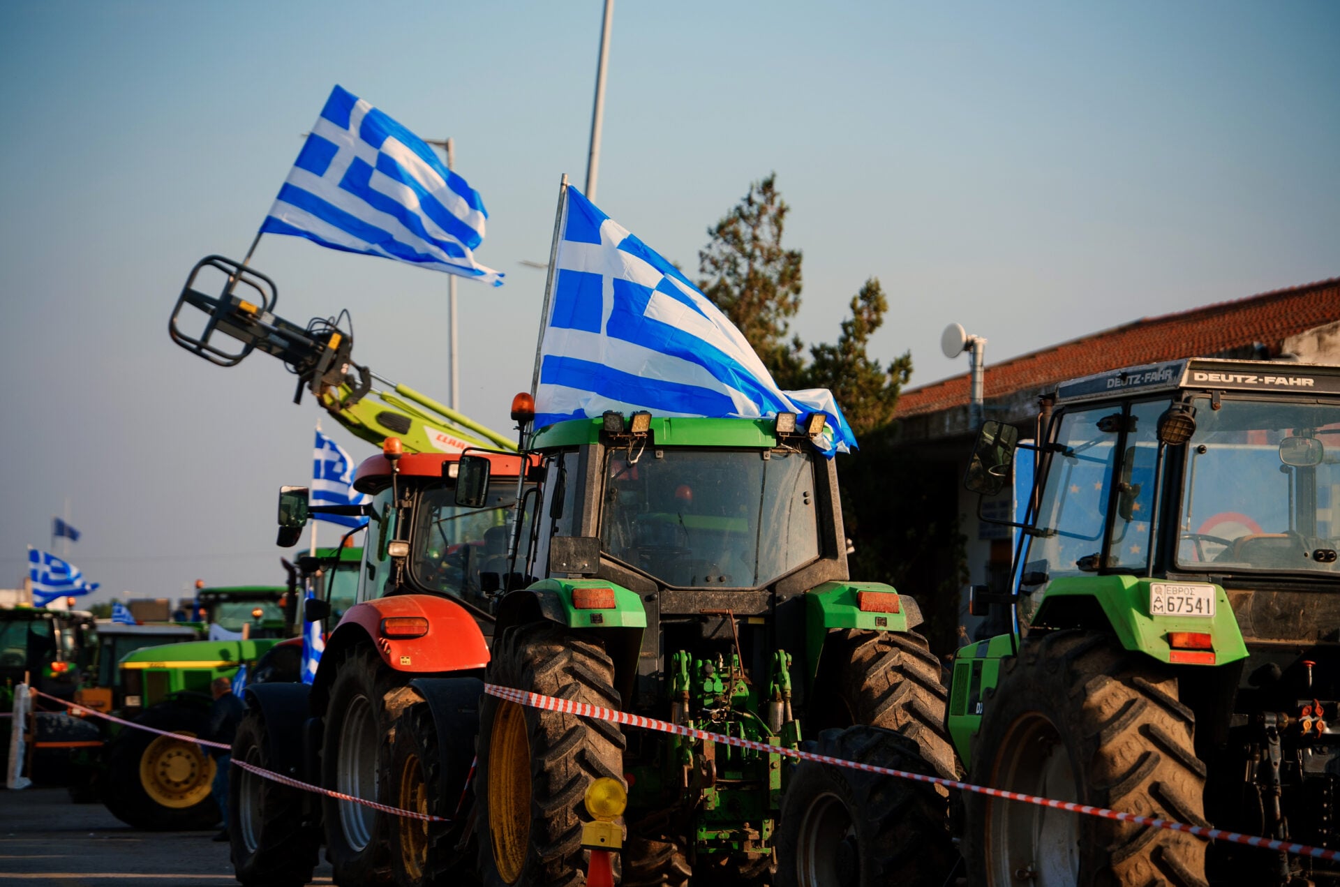 Ένταση μεταξύ αγροτών και Τούρκων φορτηγατζήδων στο τελωνείο των Κήπων