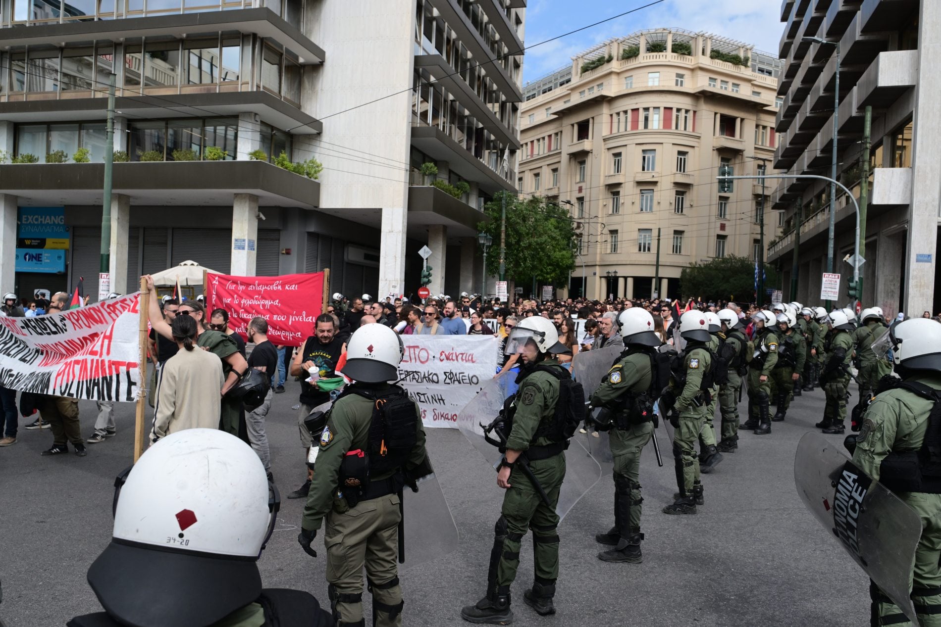 Ποιοι συμμετέχουν στην αυριανή απεργία – Τι θα γίνει με μέσα μεταφοράς και σχολεία