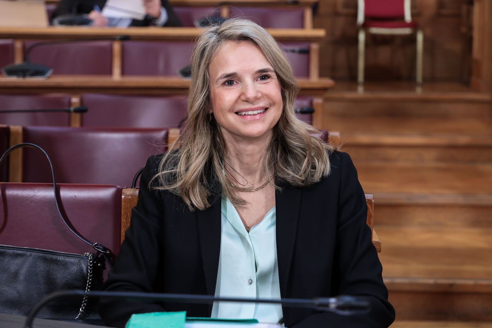 Η Αποστολάκη «καρφώνει» τη ΝΔ: Non paper πριν ολοκληρωθεί η κατάθεση Παπασταύρου!