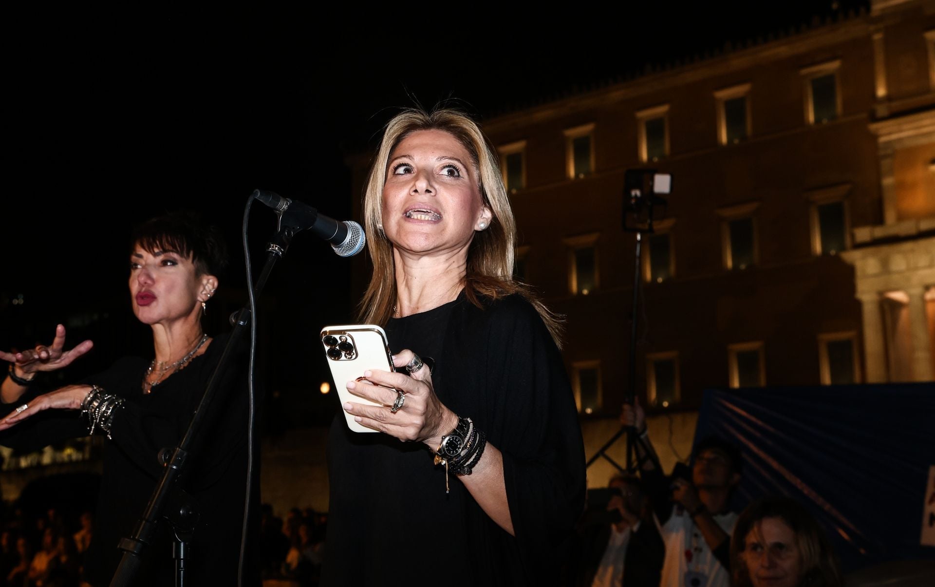 Καρυστιανού: «Θα κάνουν τα πάντα για να με συκοφαντήσουν» – Νέα παρέμβαση για fake δημοσίευμα