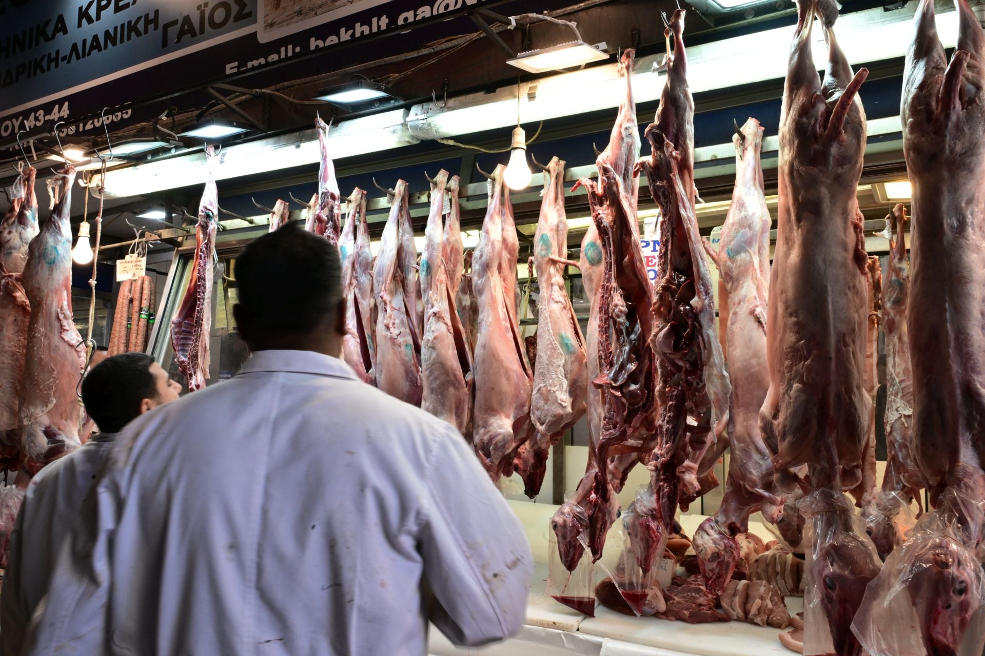 Κρεοπώλες στο πλευρό των αγροτών – Κλείνουν τα καταστήματα την Κυριακή 14 Δεκεμβρίου