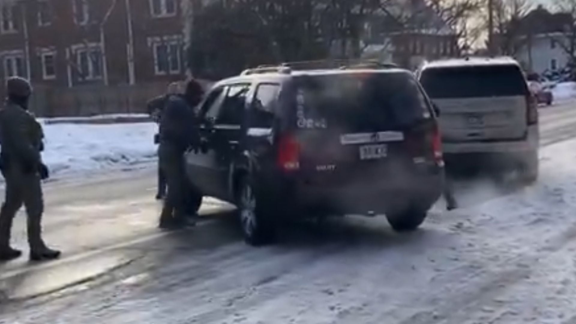 Σοκ στις ΗΠΑ: Πράκτορας της ICE πυροβόλησε και σκότωσε γυναίκα οδηγό