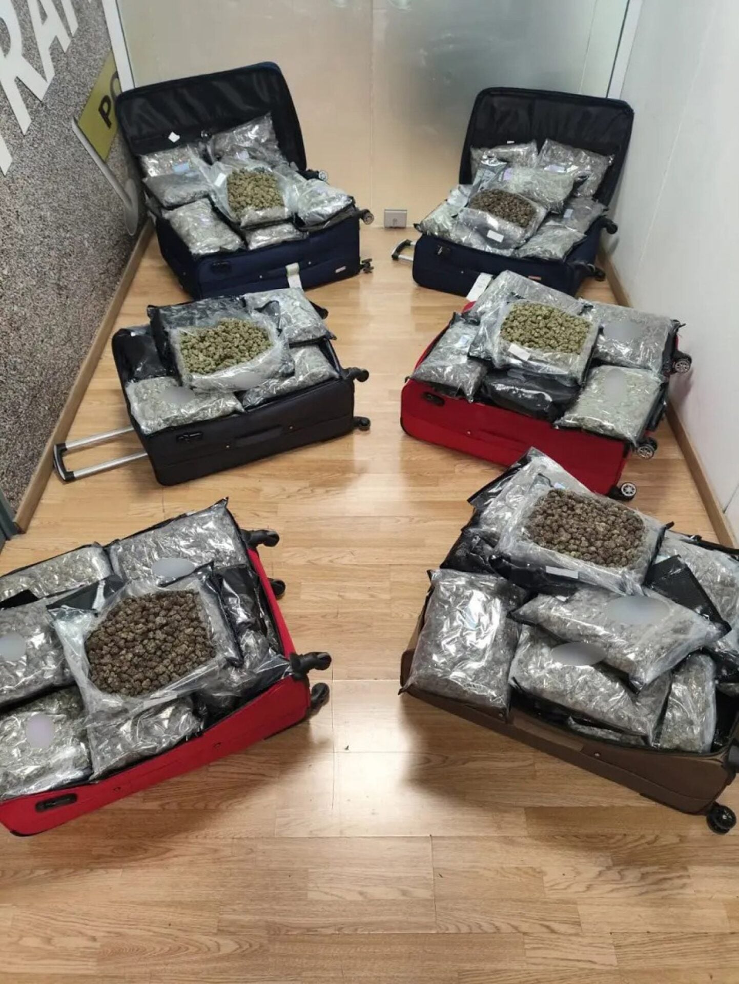 ΕΛΑΣ - Αεροδρόμιο Ελευθέριος Βενιζέλος - ναρκωτικά