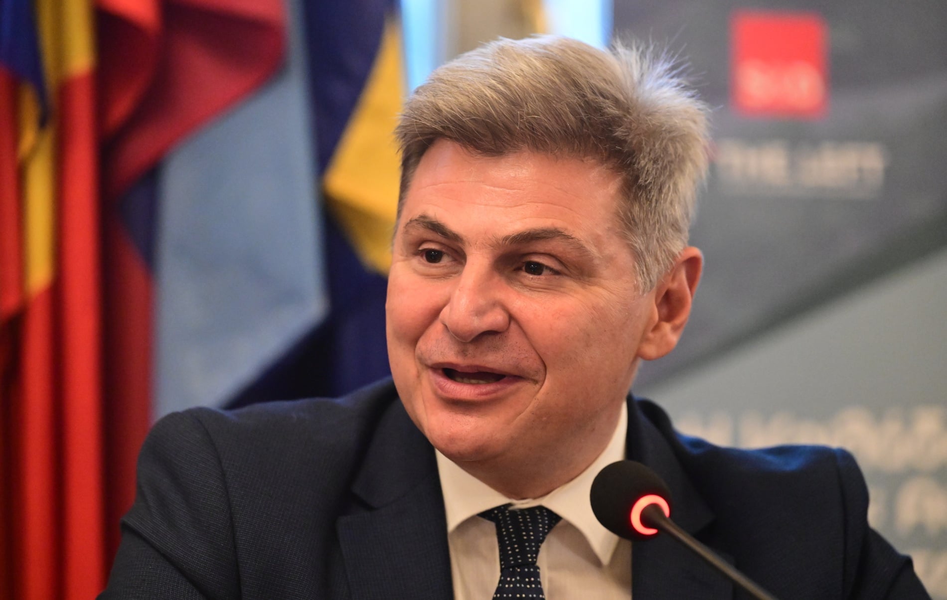 Νικόλας Φαραντούρης: «Συζητώ με την κα Καρυστιανού, δεν είναι κρυφό»