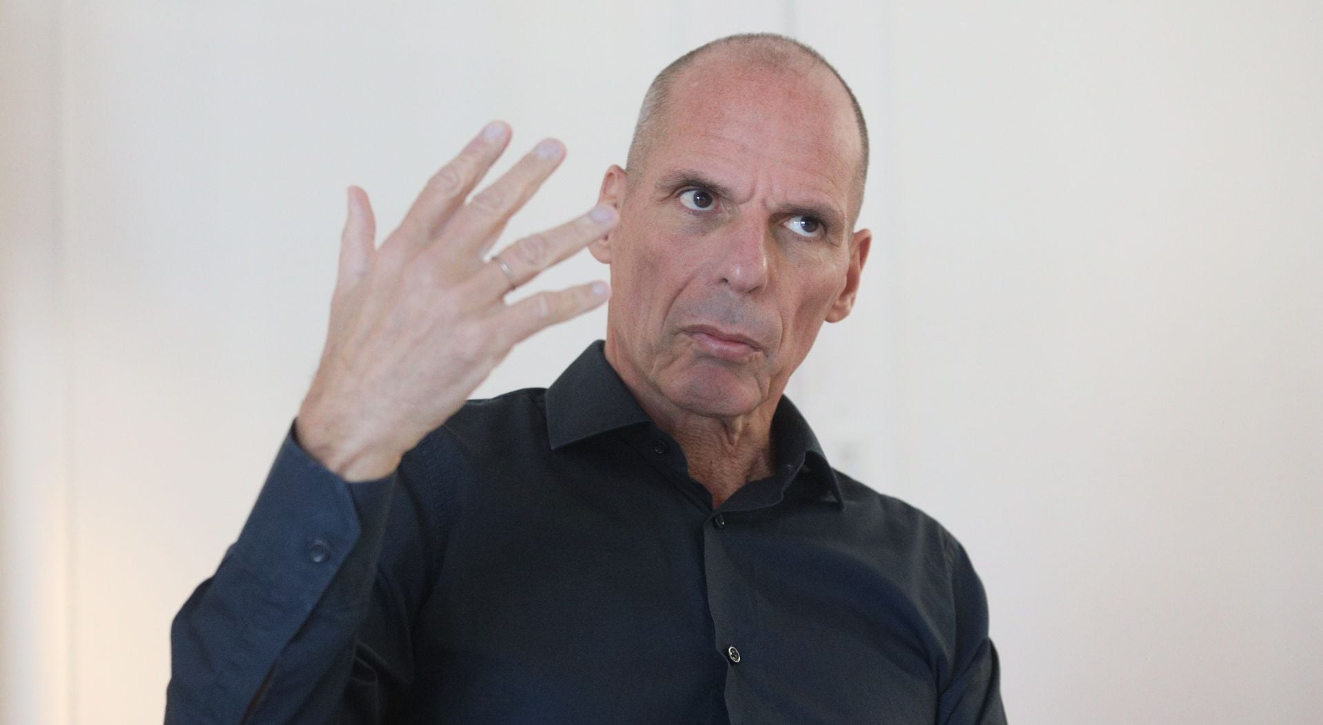 Βαρουφάκης: «Έχω πάρει ecstasy – Θα ήθελα να καπνίσω χόρτο με τη Μέρκελ»