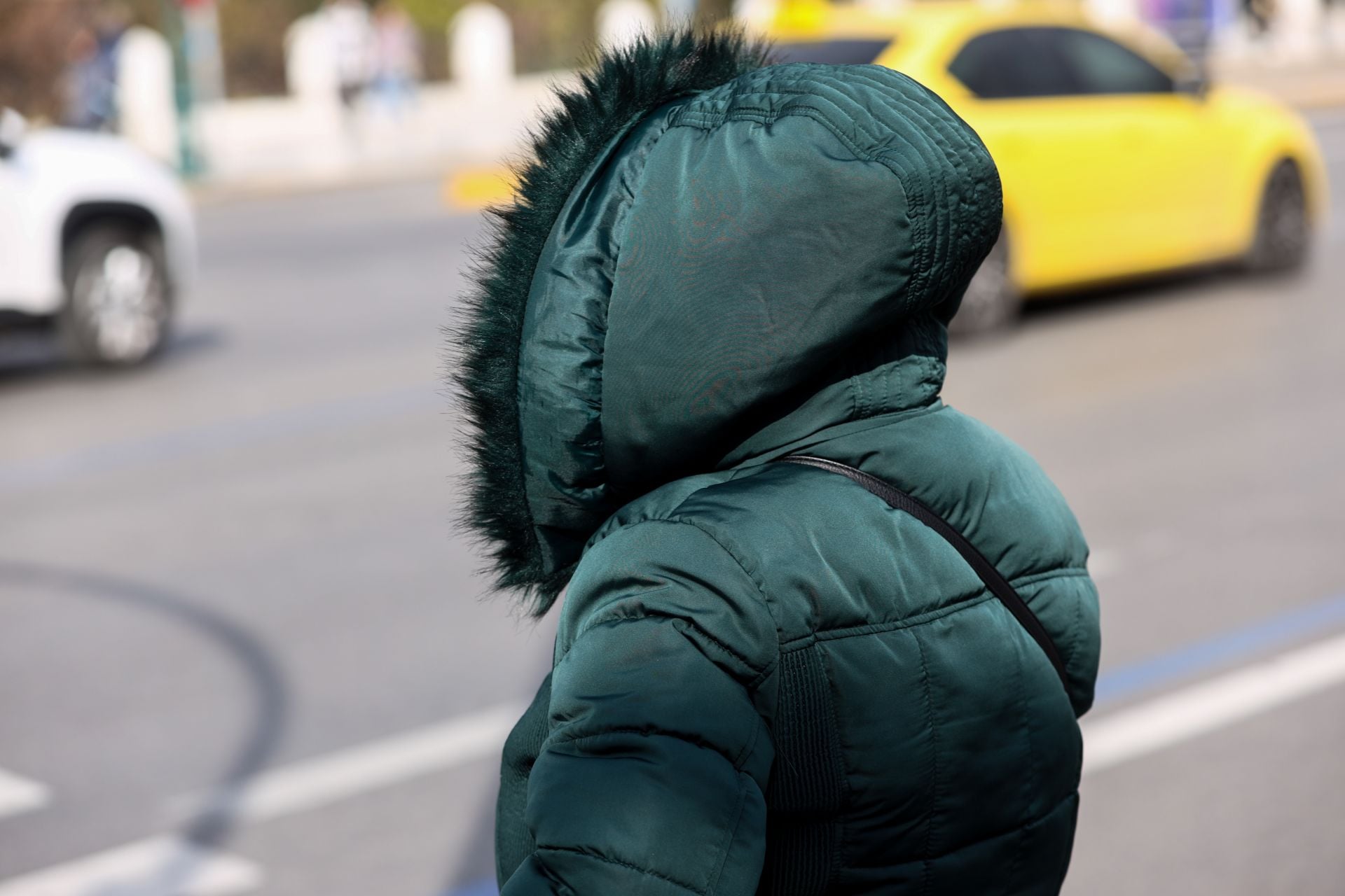 Καιρός: Τσουχτερό κρύο και χιονόνερο