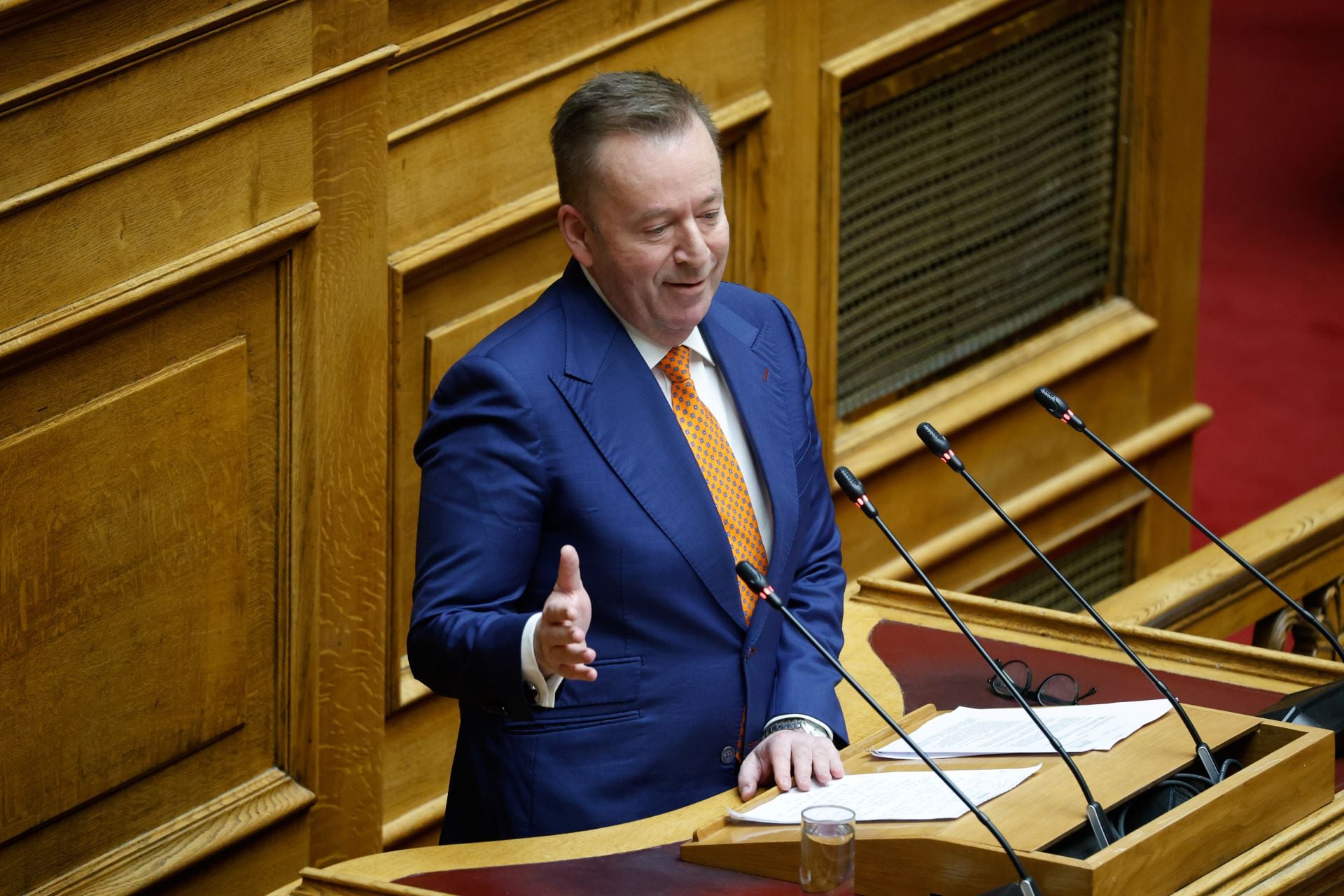 Ατάκα Κόκκαλη στη Βουλή για το 112: «Για σας είναι. Ήρθε η ώρα να φύγετε»!