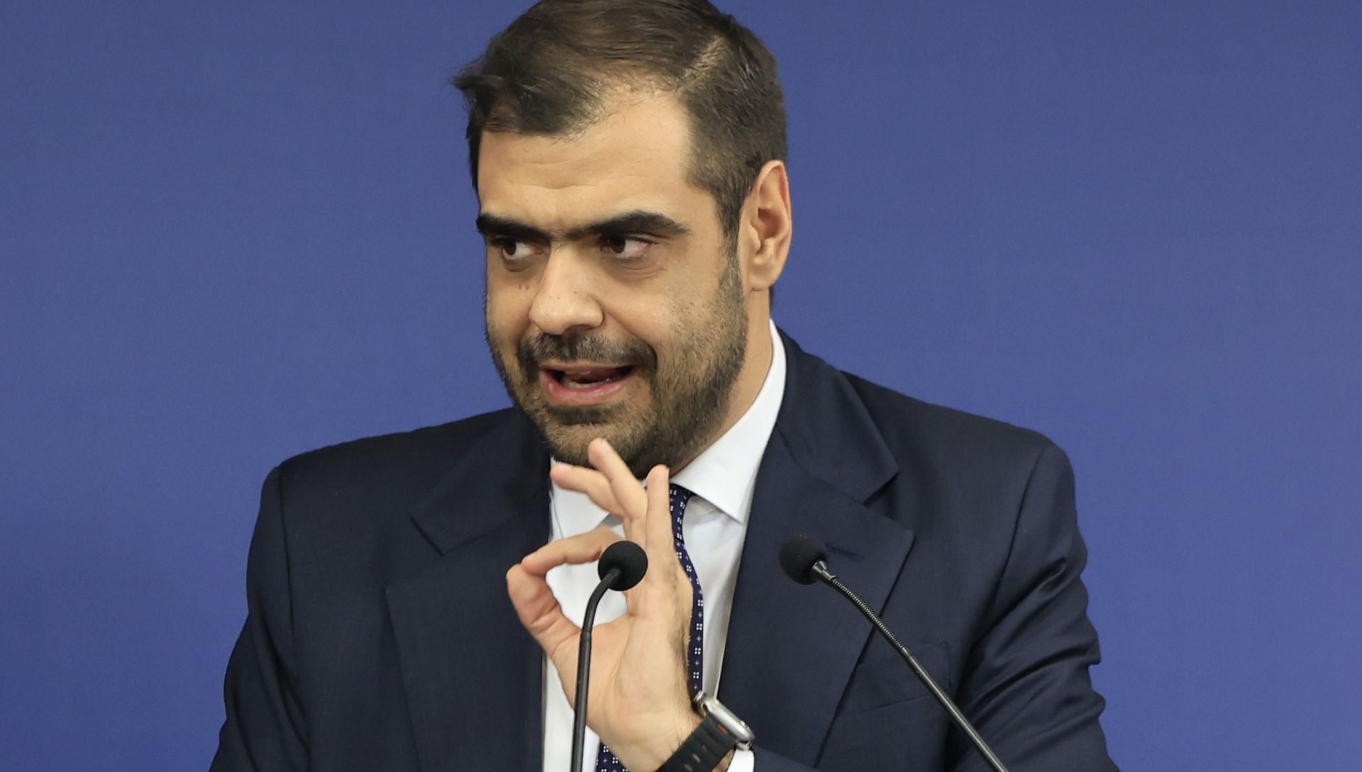 Τελεσίγραφο πανικού από Μαρινάκη στους αγρότες 