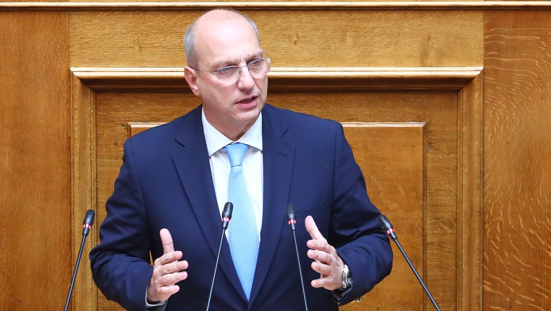 Ο Οικονόμου «αδειάζει» κυβέρνηση για Βενεζουέλα: «Ο σκοπός δεν αγιάζει τα μέσα»