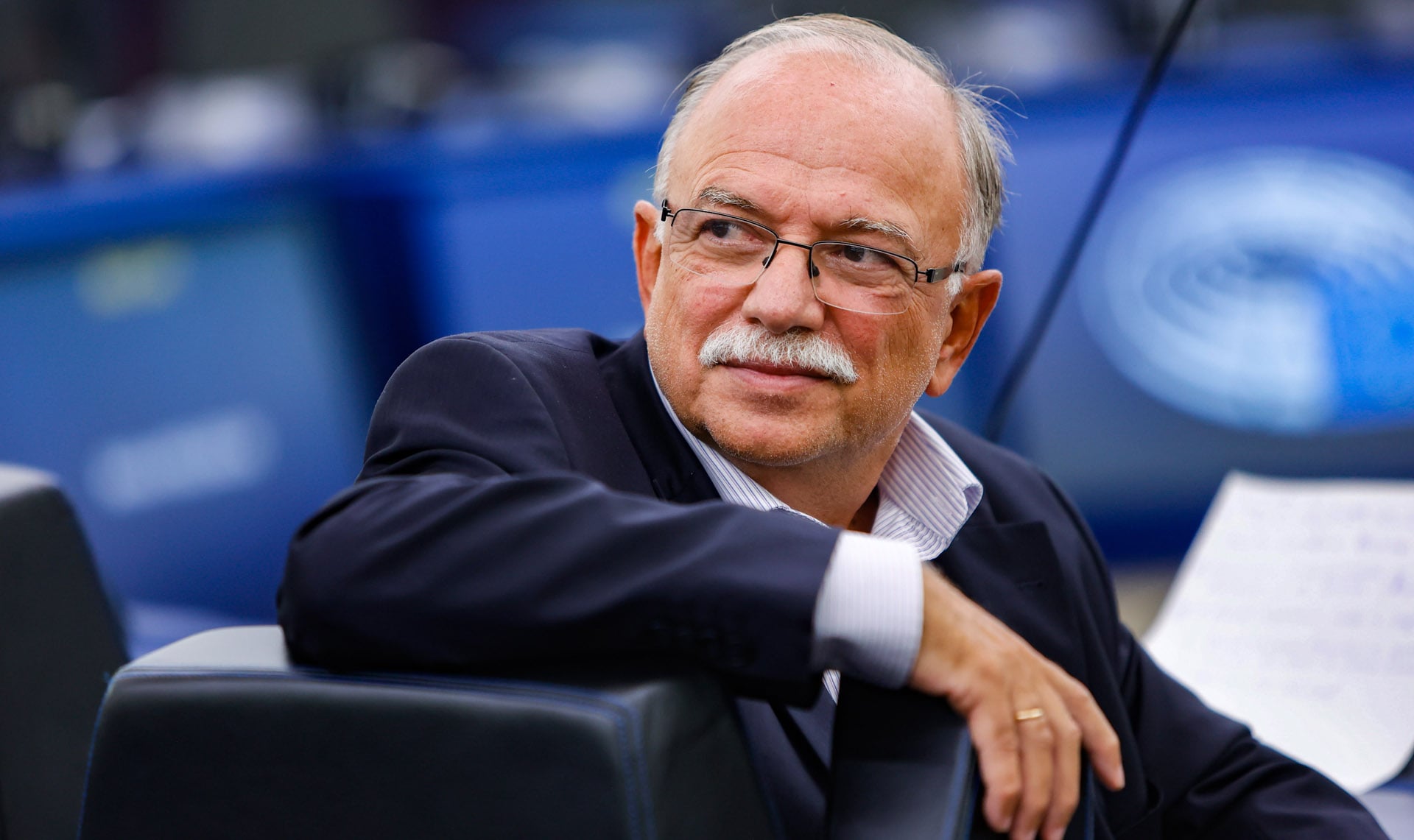 Μαζί θέλει Καρυστιανού και Τσίπρα ο Παπαδημούλης