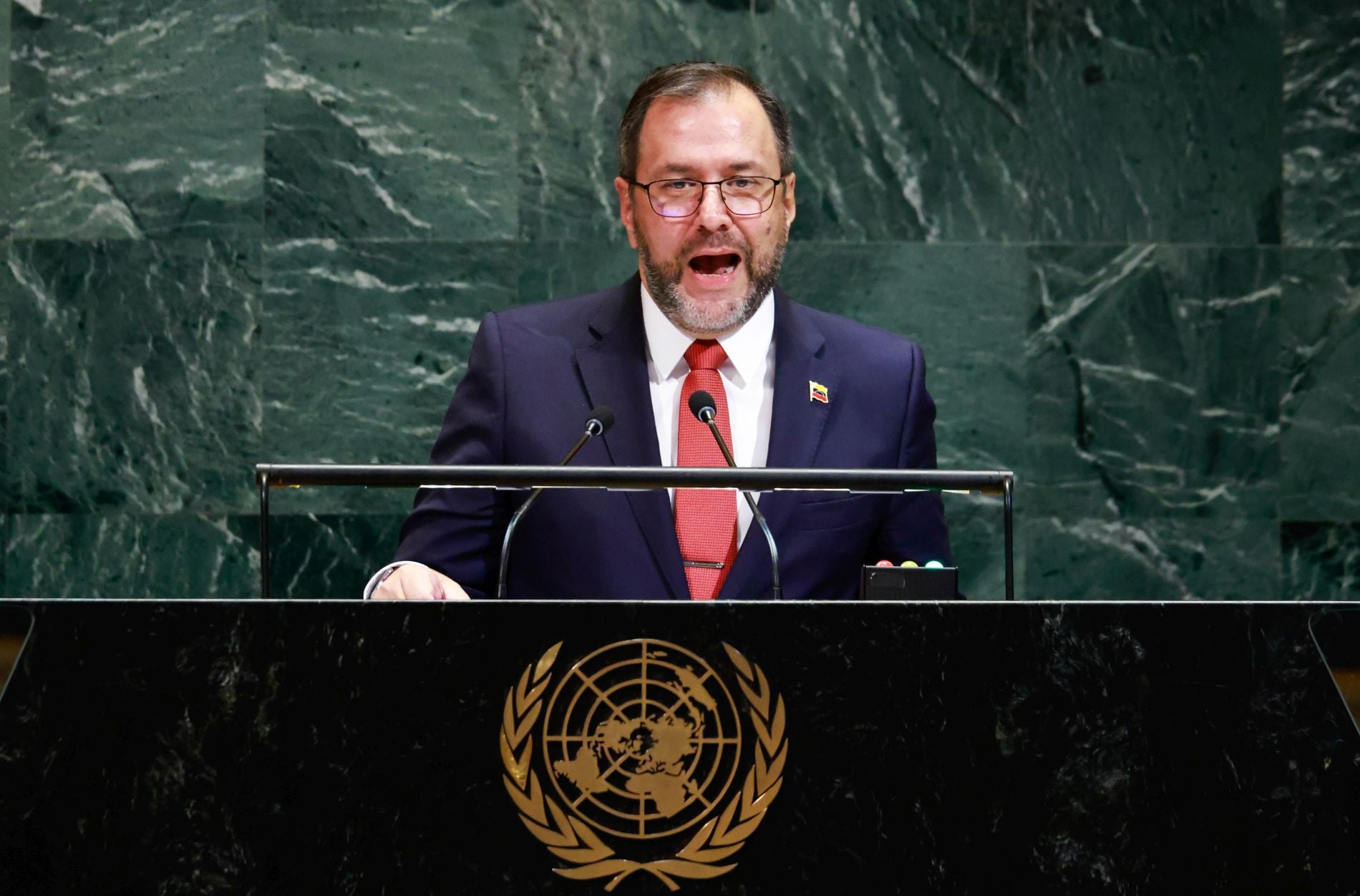 Ο Υπουργός Εξωτερικών της Βενεζουέλας «στολίζει» για τα καλά τον Μητσοτάκη