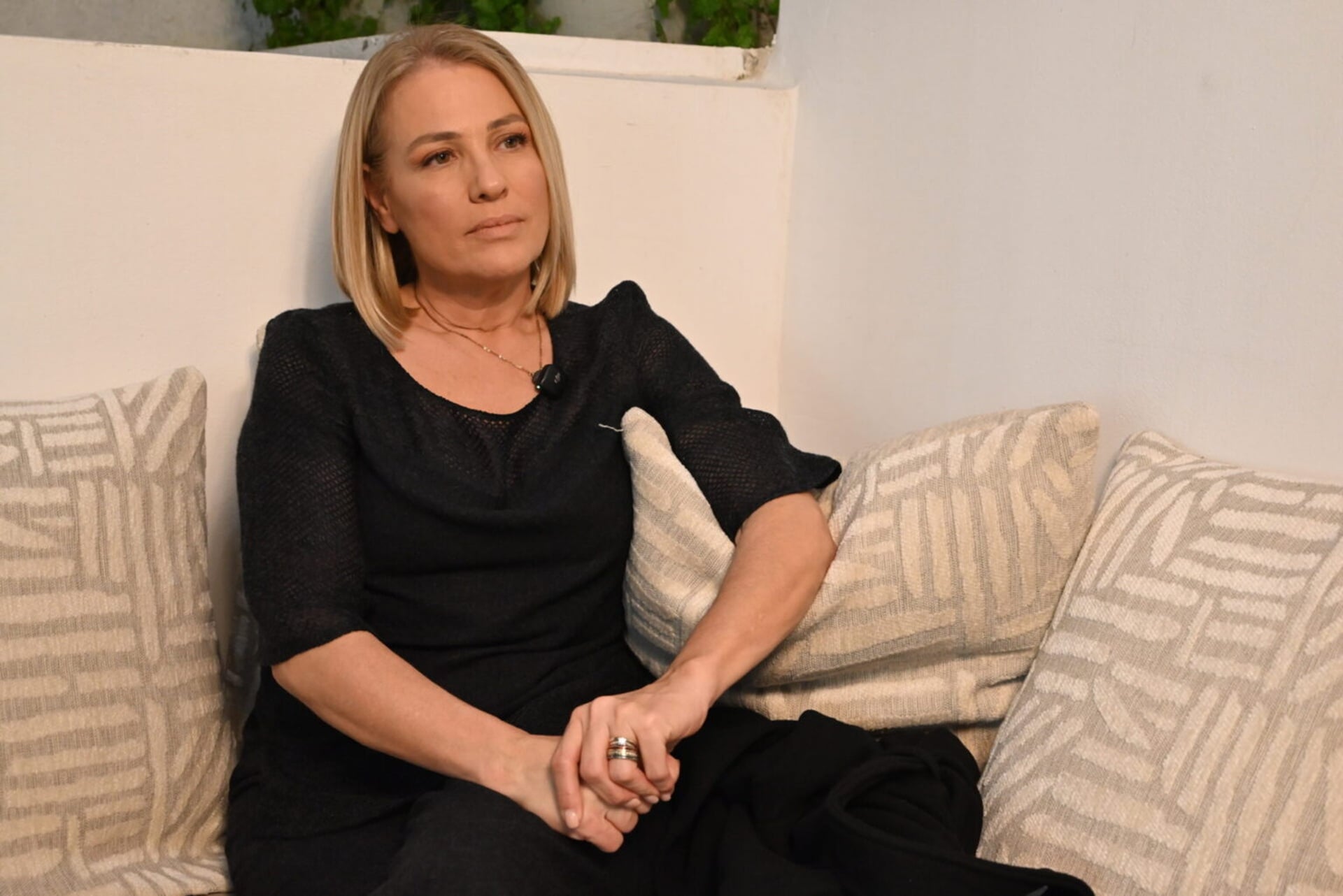 Μαριάννα Τουμασάτου: «Δεν υπερασπίζομαι κανέναν που πετάει βόμβες»