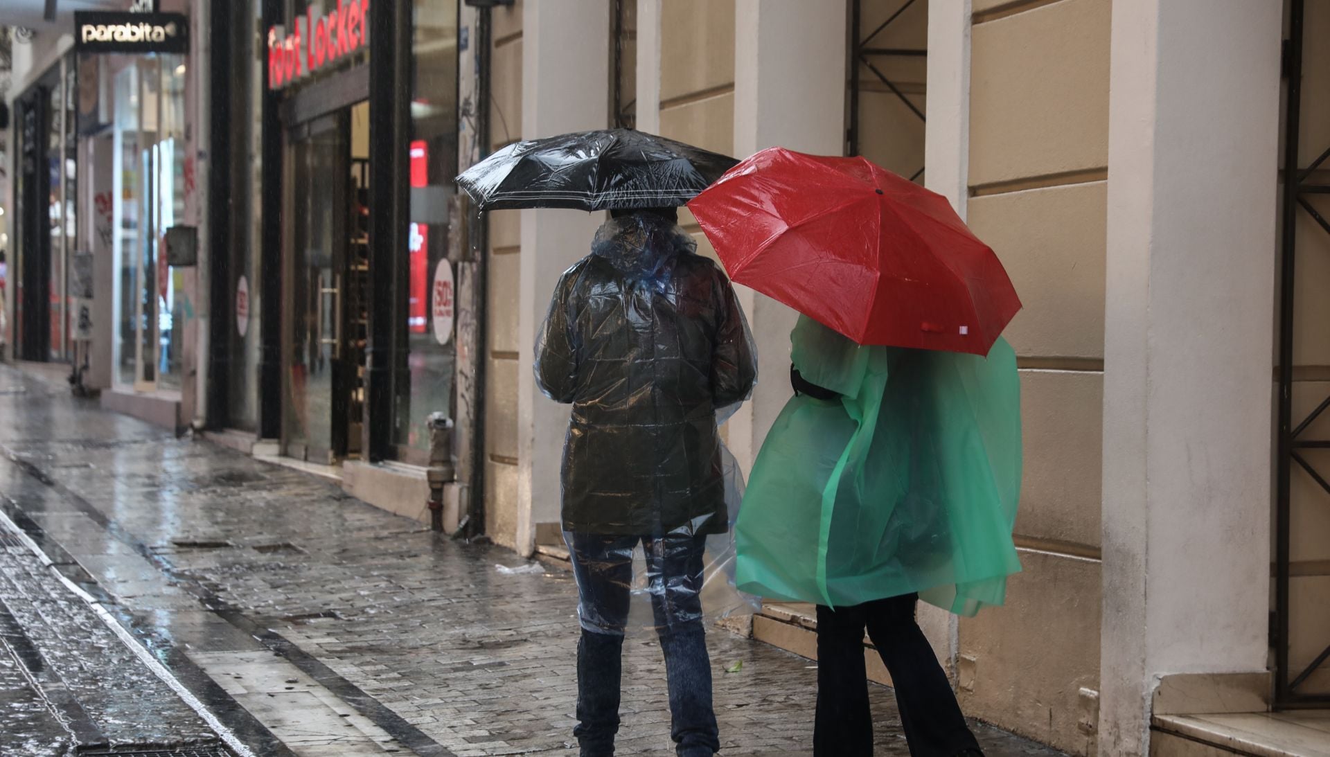 Κακοκαιρία: «Άνοιξαν οι ουρανοί» στην Αττική – Νέα επικαιροποίηση ΕΜΥ